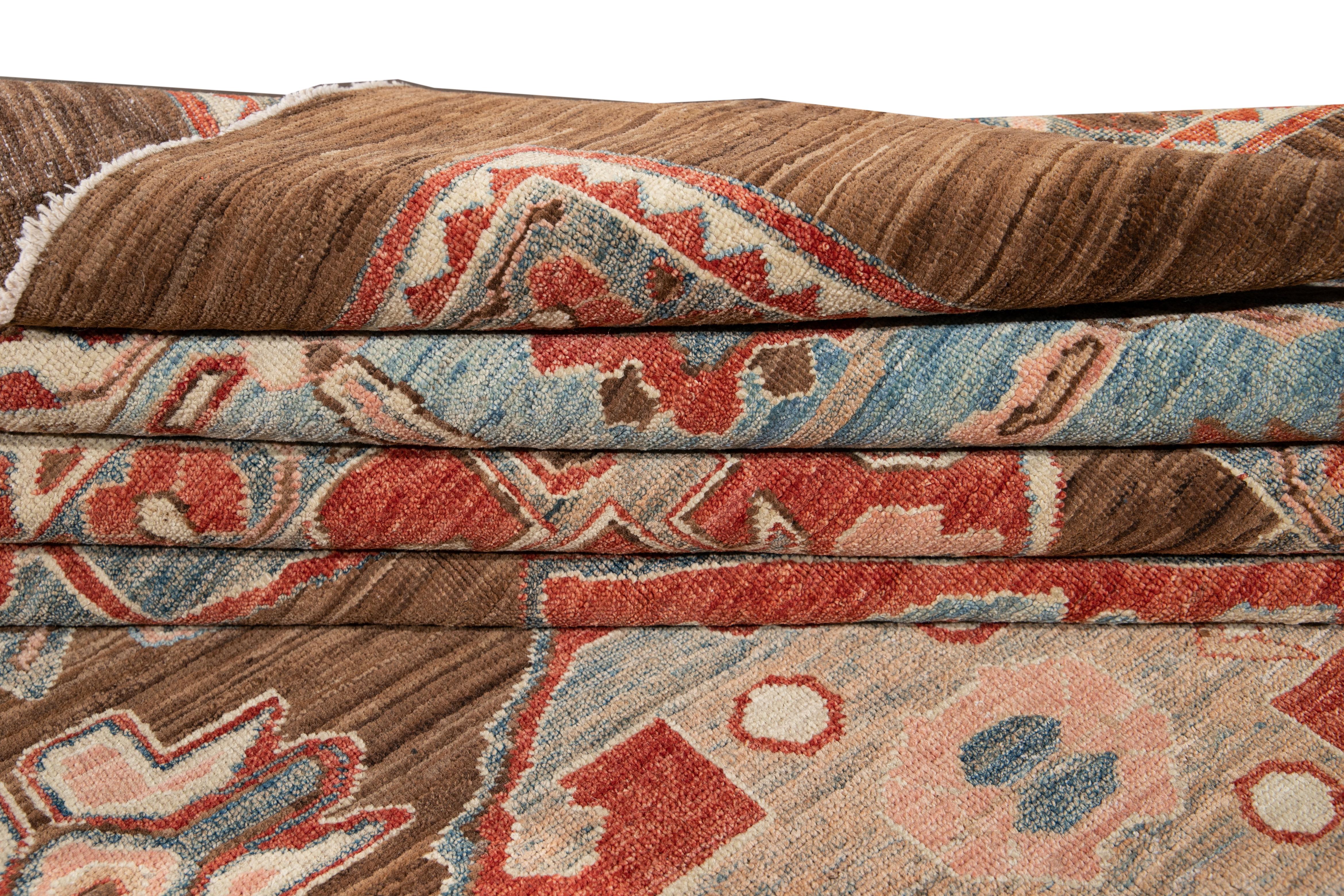 tapis indien en laine moderne du 21e siècle Excellent état - En vente à Norwalk, CT