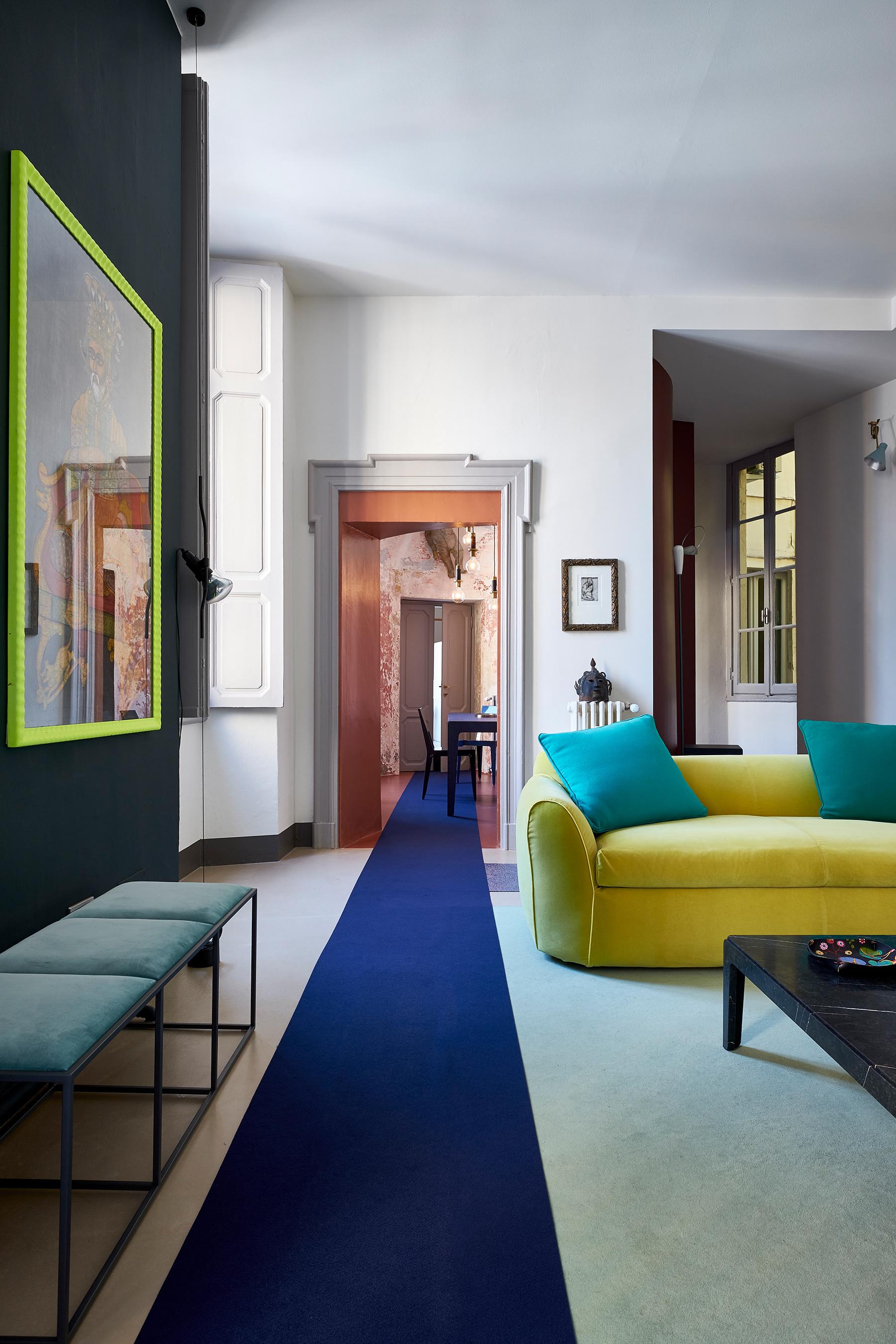 21st Century Modern Italian Sofa Upholstered In Cotton Velvet For Sale 3
