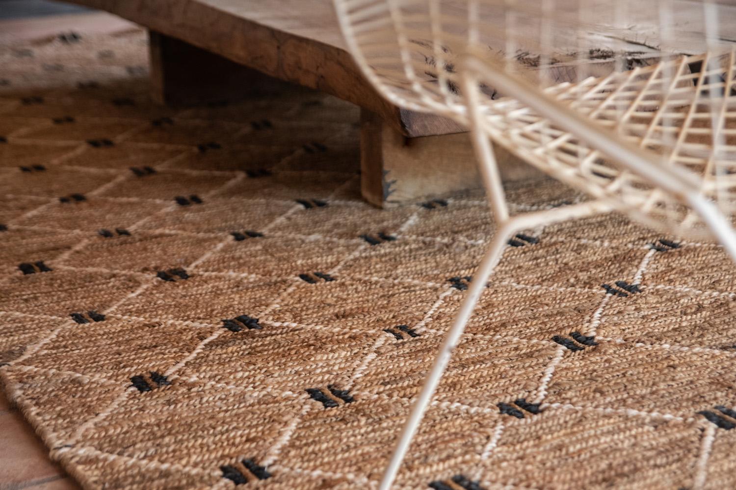 Modern Handwoven Jute Carpet Rug by Kilombo Home Natural Colors Diamonds For Sale 2
