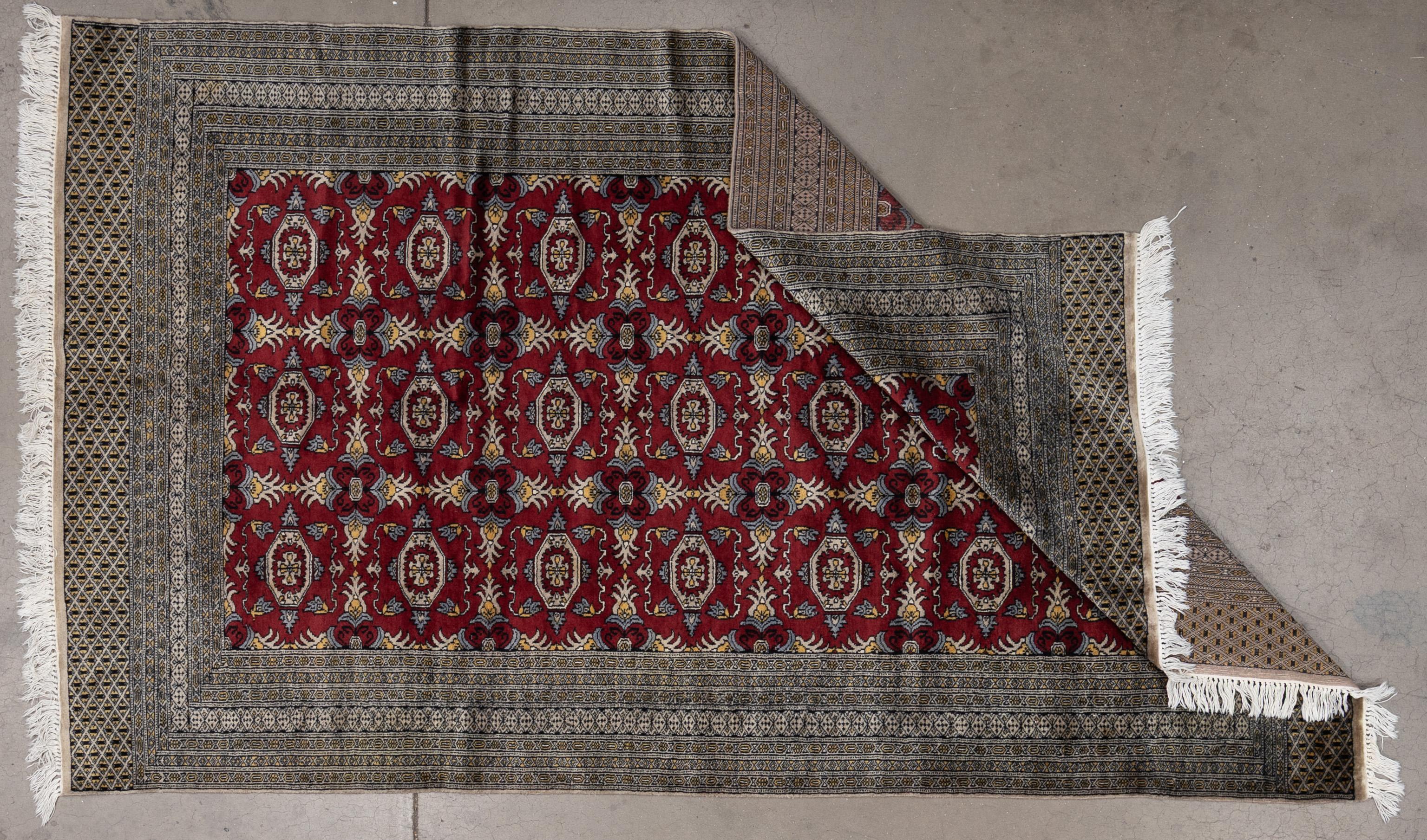 Tissé à la main The Modernity Kazak du 21e siècle en vente