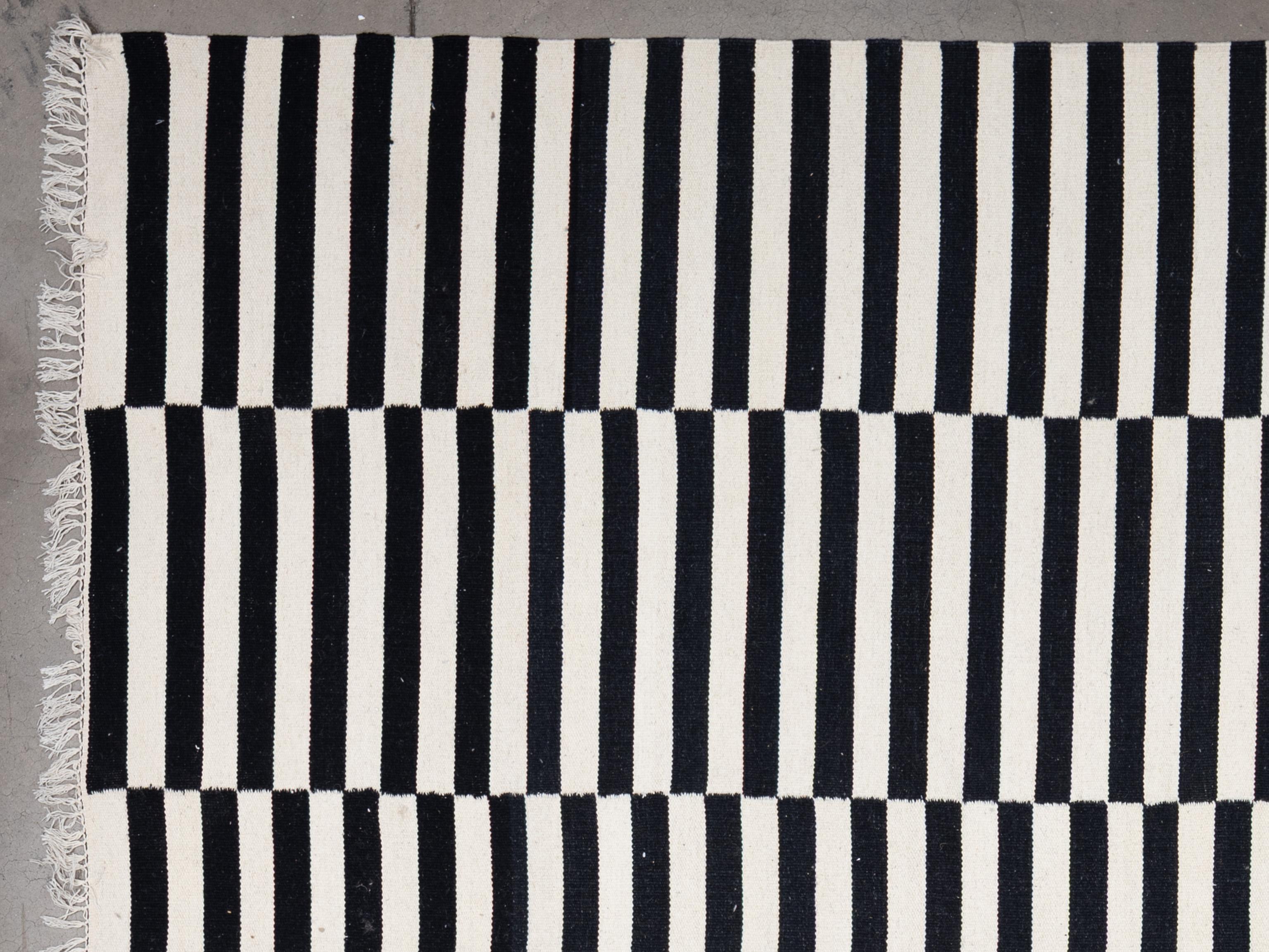 Indiano Kilim moderno del 21° secolo in vendita