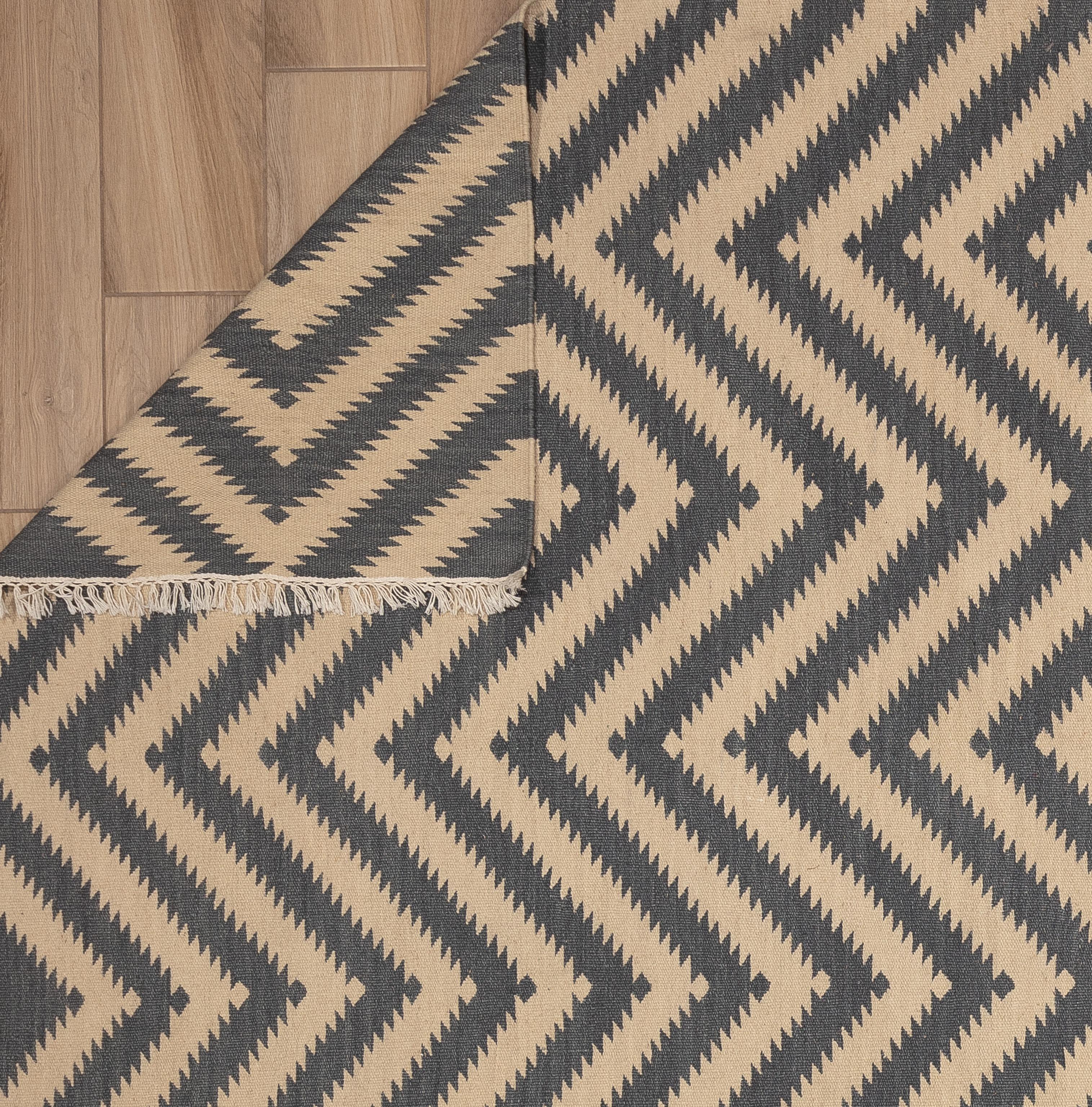 Tessuto a mano Kilim moderno del 21° secolo in vendita