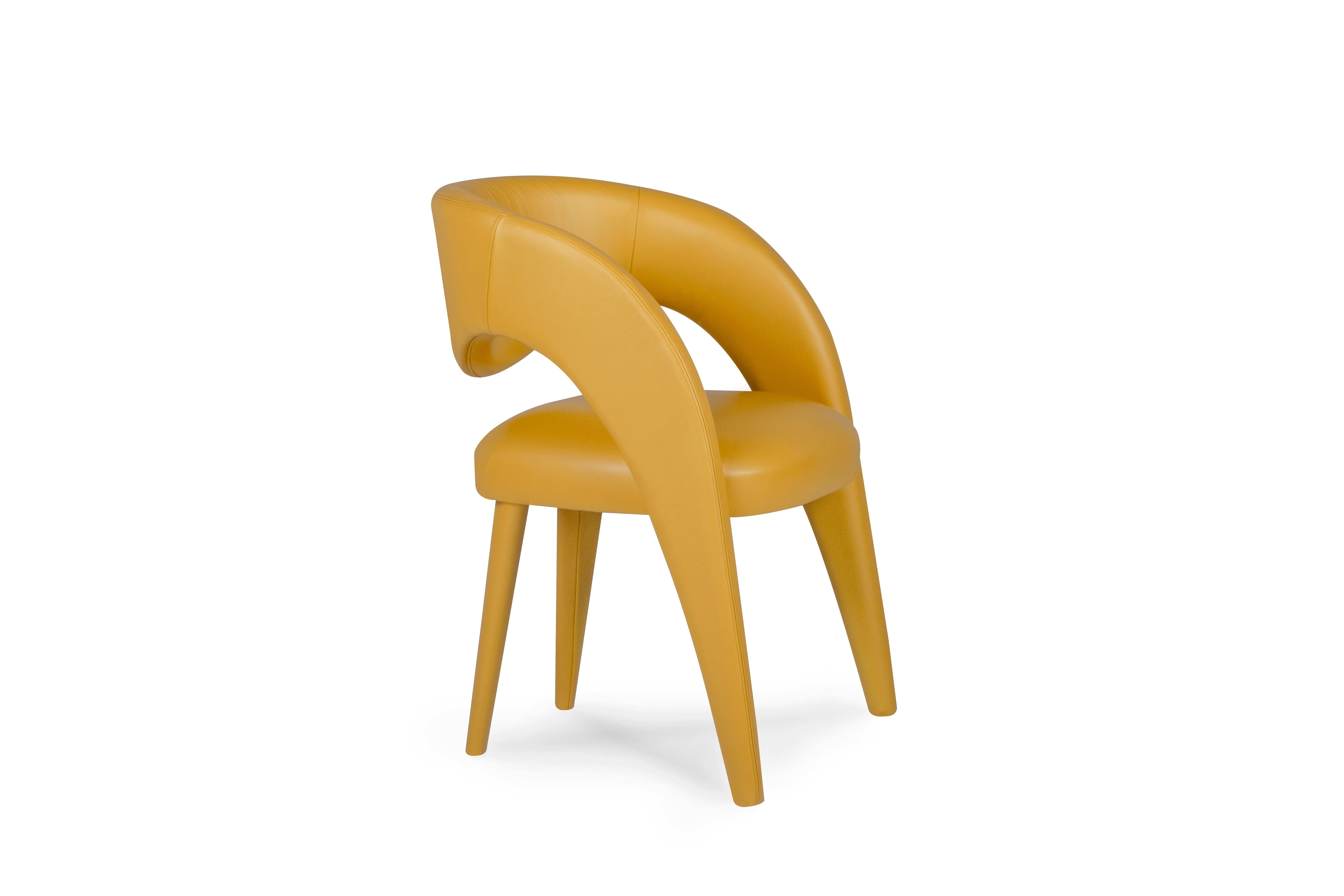 Moderne Chaises de salle à manger Laurence, cuir jaune, fabriquées à la main au Portugal par Greenapple en vente