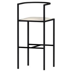 21ème siècle, Modernity, Tabouret de bar Maçka, structure en métal peint par poudrage et tapisserie d'ameublement