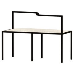 21e siècle, The Moderns, Love Bench Maçka, structure en métal revêtu et capitonnage