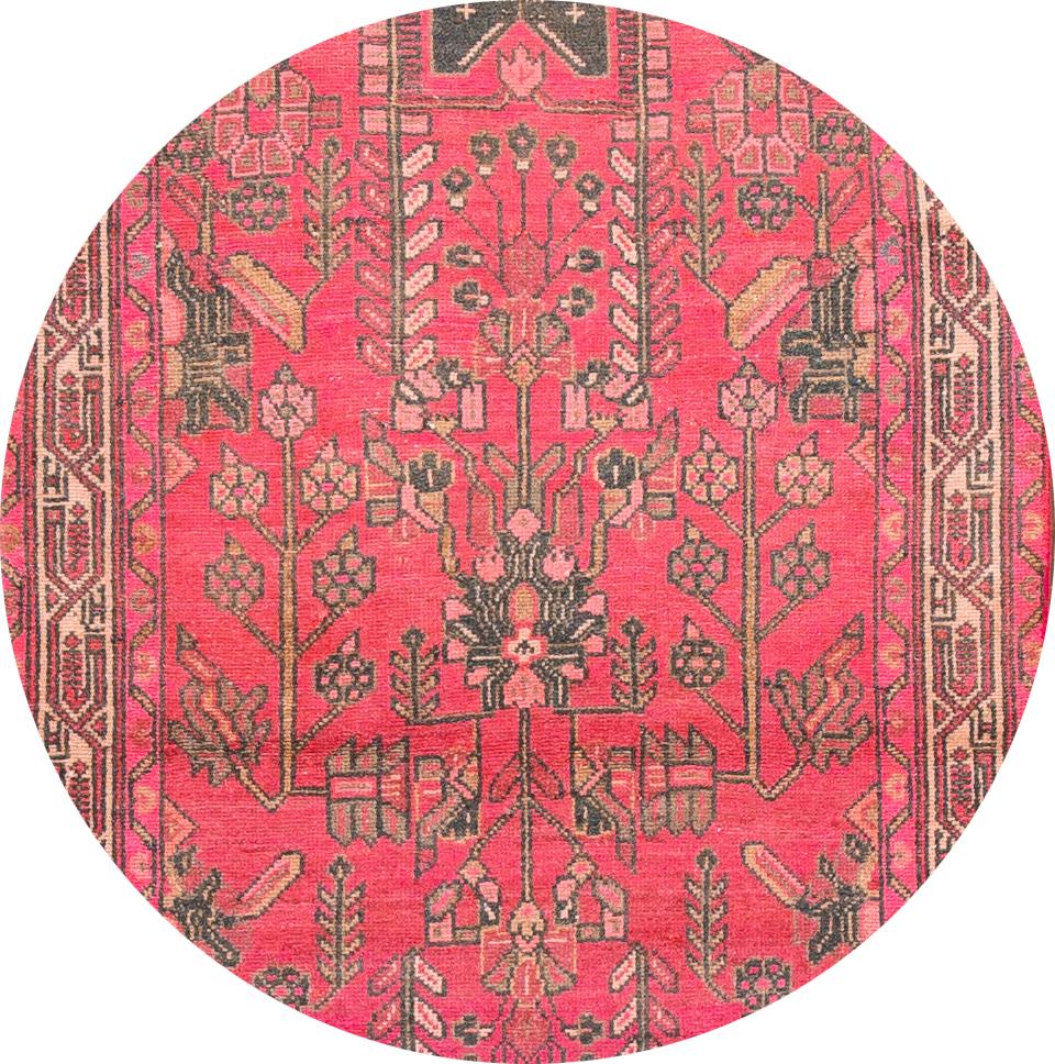 Beautiful Vintage Malayer runner rug, hand-knotted wool with a bright pink field, gray and ivory accents in all-over multi medallion design.
This rug measures 3' x 15' 2