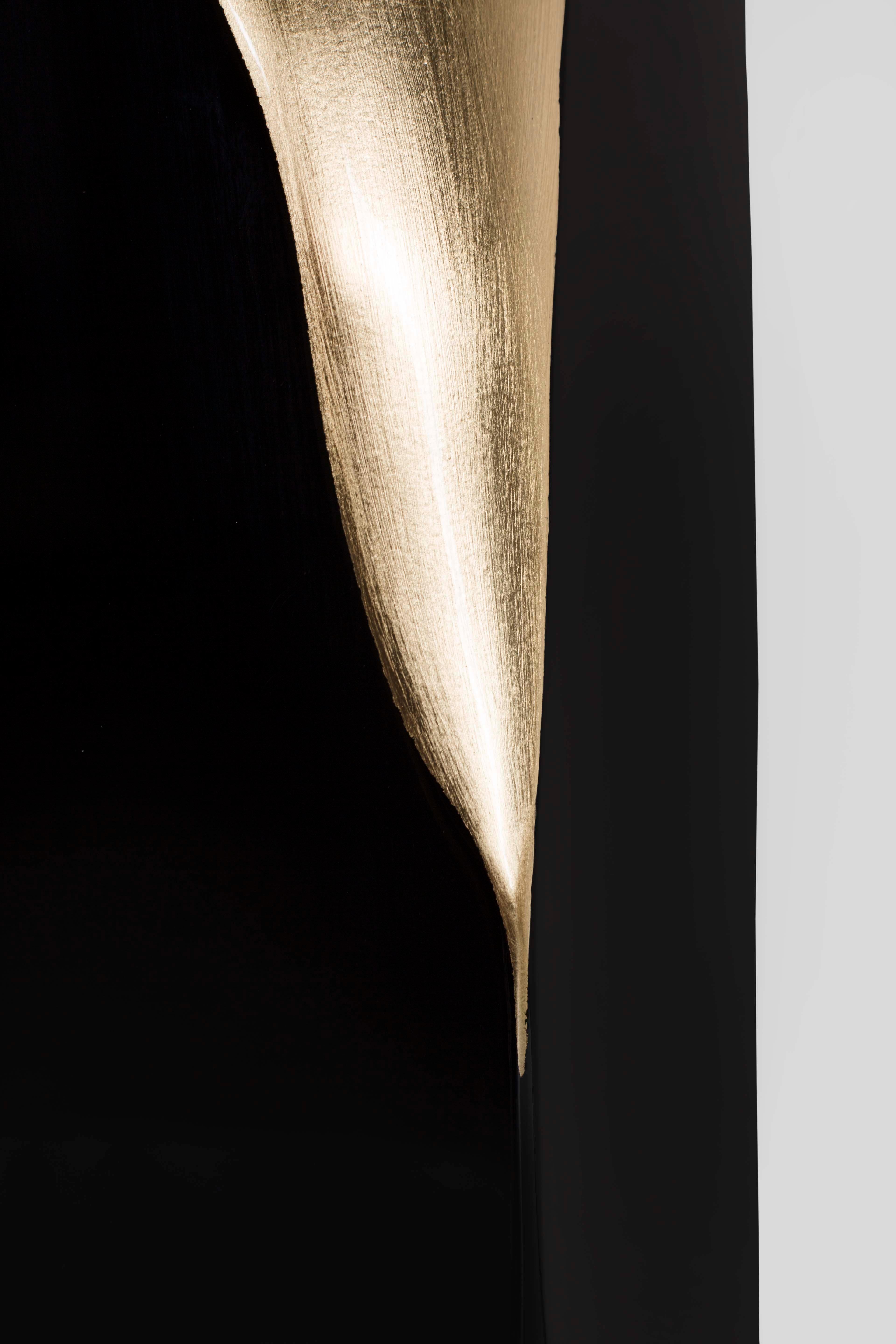 Modern Martin Pedestal Sculpture Black Gold Leaf Handmade Portugal Greenapple For Sale 5