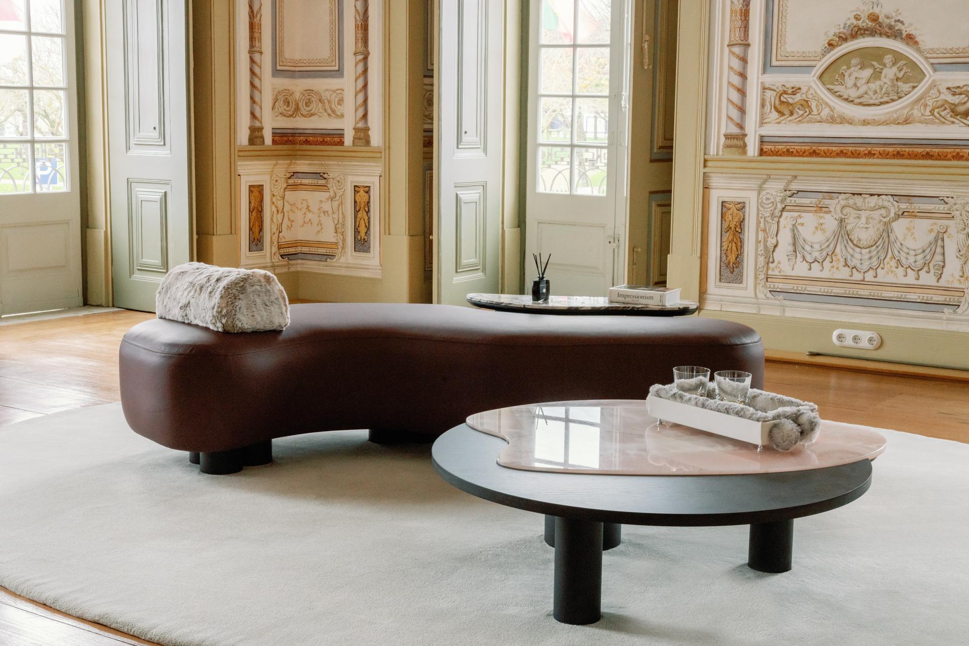 Mid-Century Modern Minho Day Bed, Contemporary Collection, Handcrafted in Portugal - Europe by Greenapple.

The Minho daybed is a modern reinterpretation of traditional furniture design. Inspired by the flowing curves of the Minho River, its