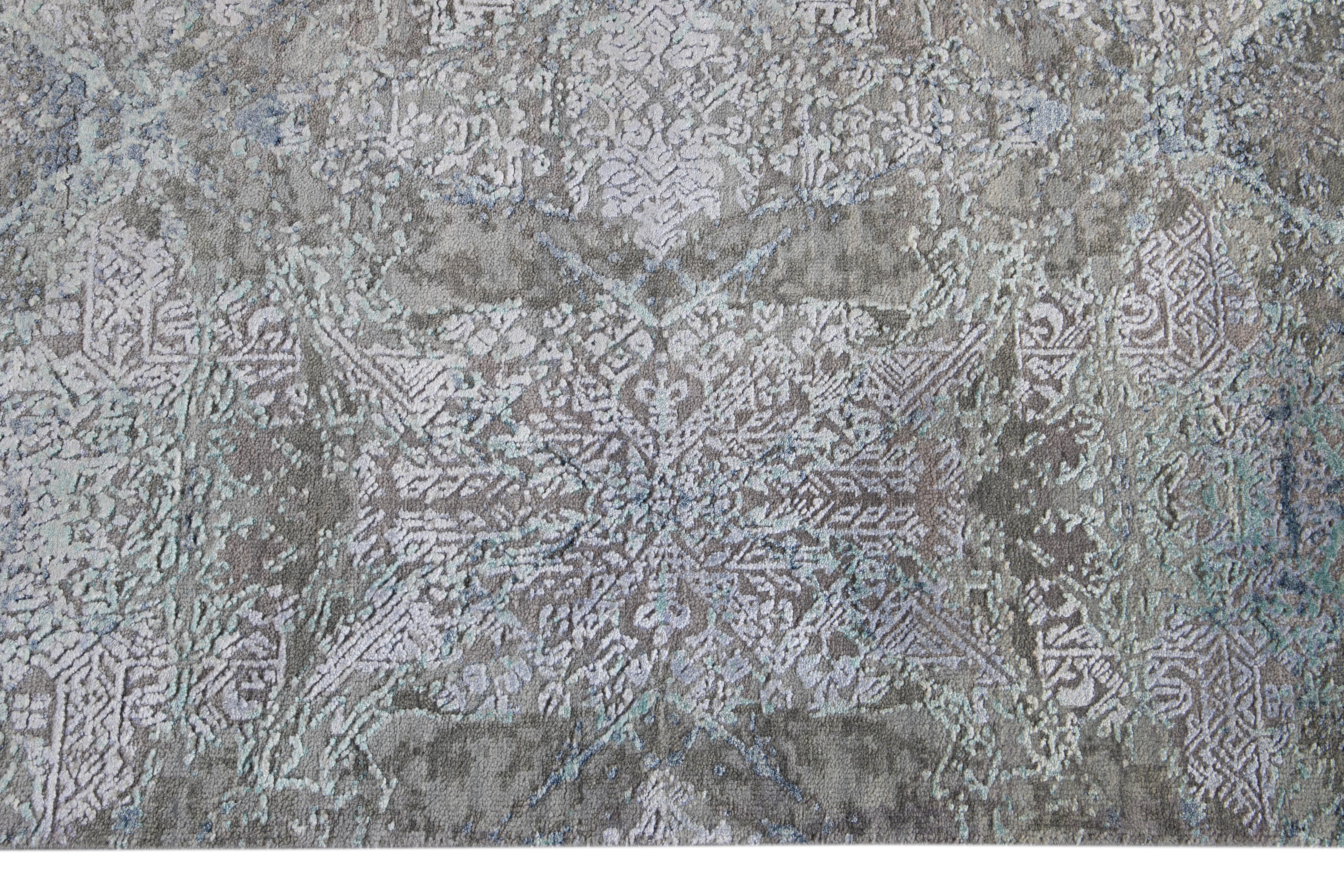 Hand-Knotted 21st Century Modern Modern Tabriz Wool and Silk Rug For Sale