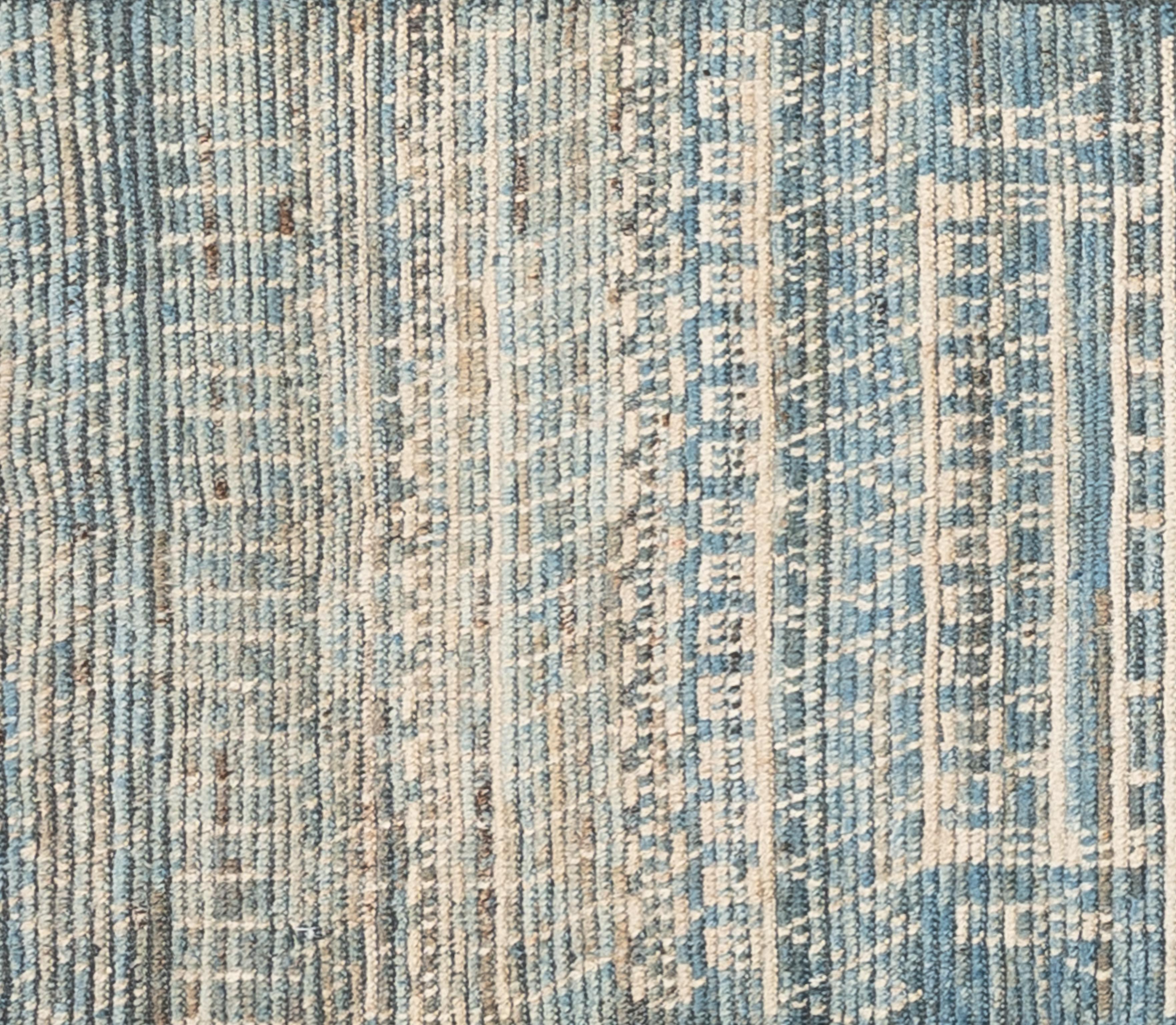 Handgewebt aus 100% handgesponnener Wolle in den Bergen Afghanistans ist dieser wunderschöne, natürlich gefärbte marokkanische Teppich ein echtes Unikat. Marokkanische Teppiche sind meist schlicht und passen perfekt zu Ihrer Einrichtung. Von