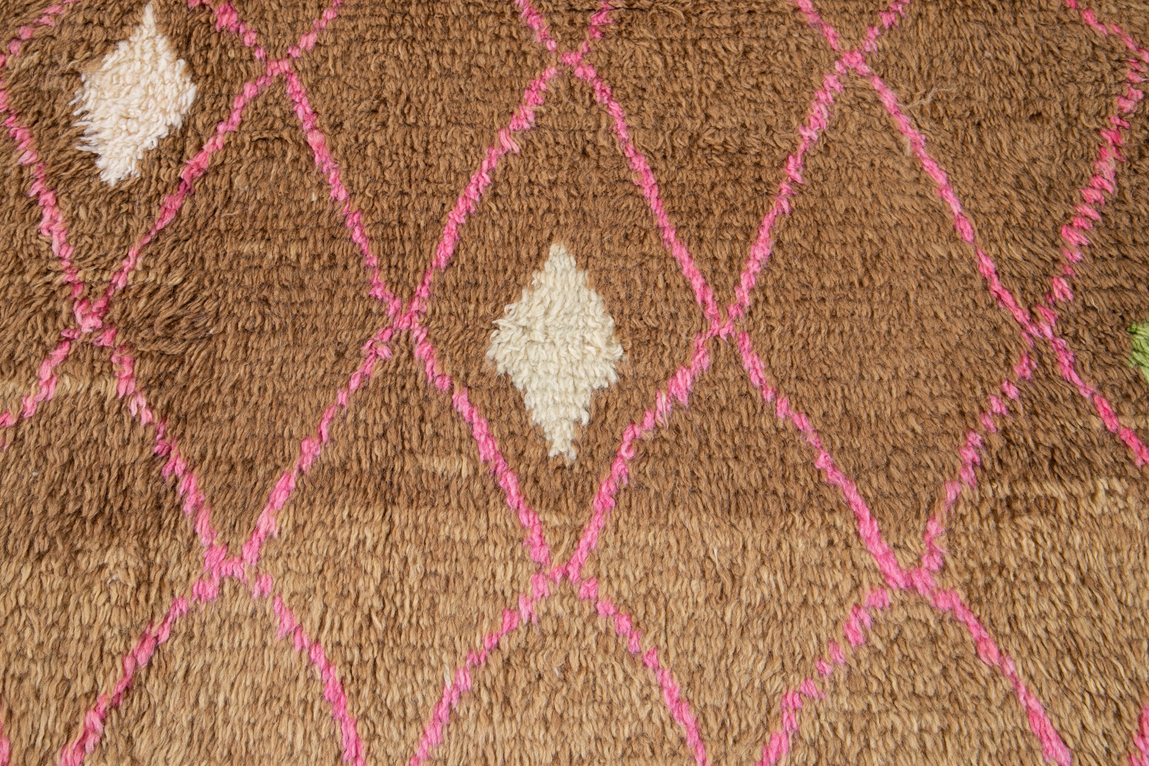 21st Century Modern Moroccan-Style Wool Rug For Sale 1