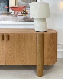 Moderne Anrichte des 21. Jahrhunderts, Eiche, Holz, patiniert, Messing, signiert, einzigartige Epoche