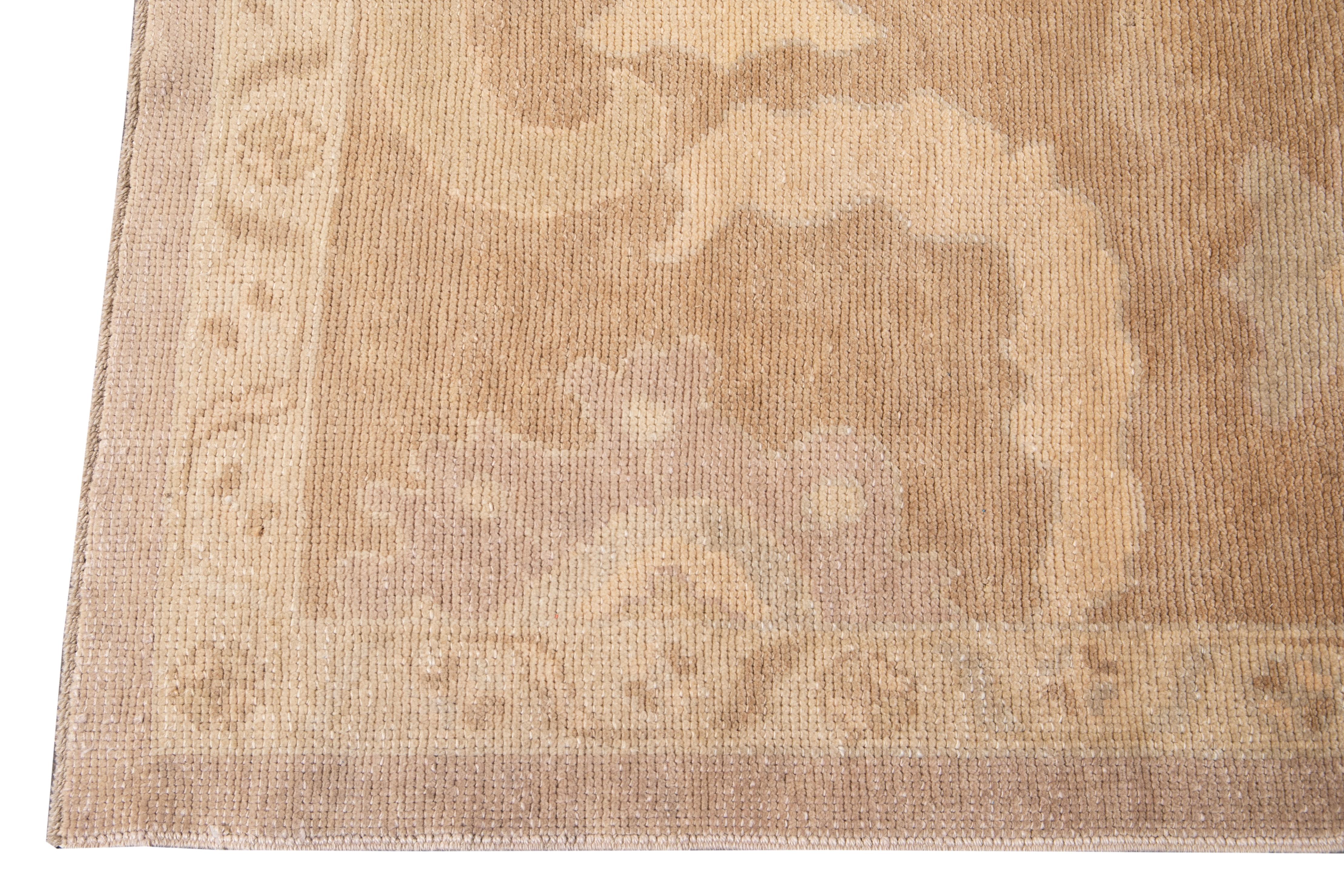 Hand-Knotted 21st Century Modern Oversize Beige Turkish Oushak Rug For Sale