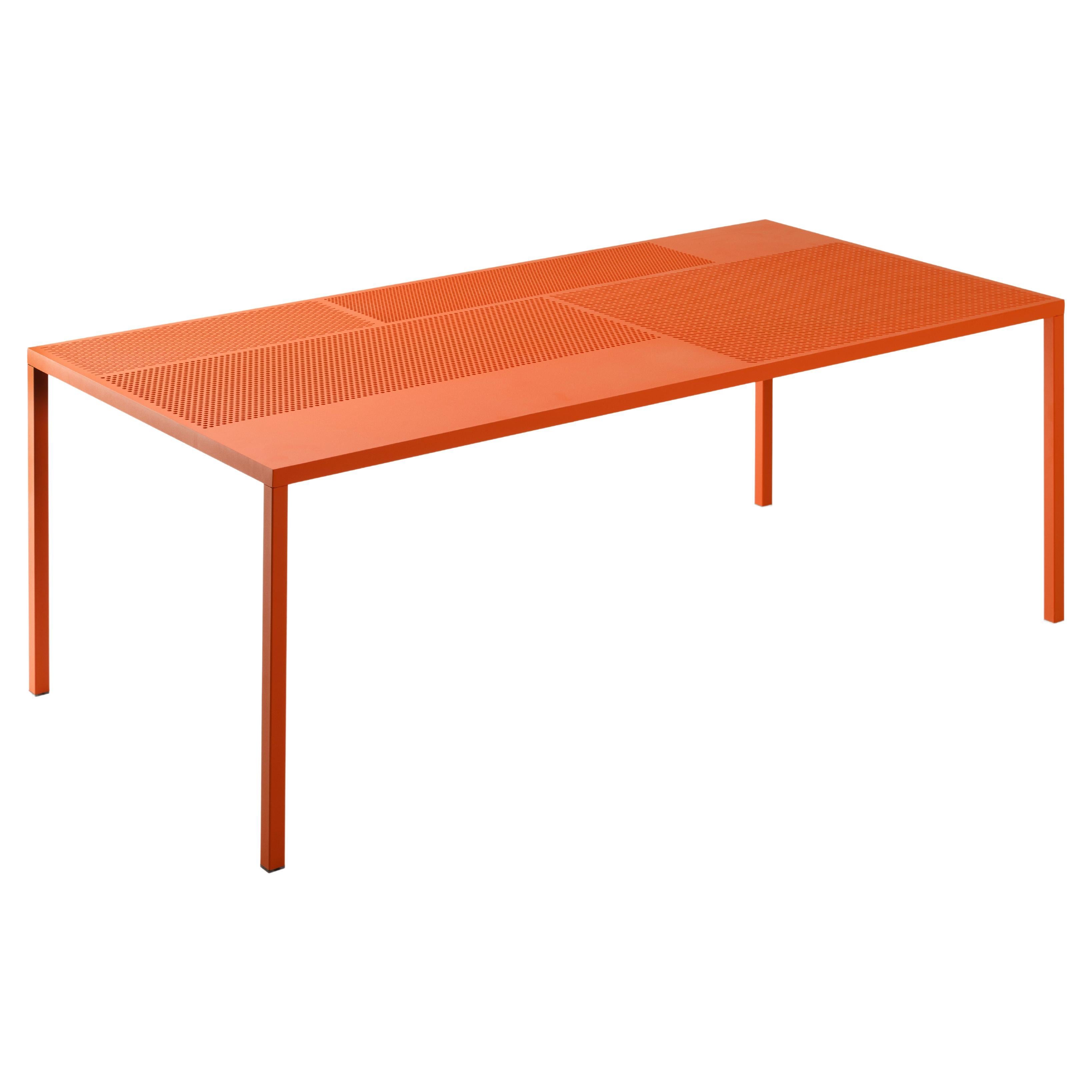 Table rectangulaire en acier perforé moderne du 21e siècle pour l'extérieur, néo-fabriqué en Italie