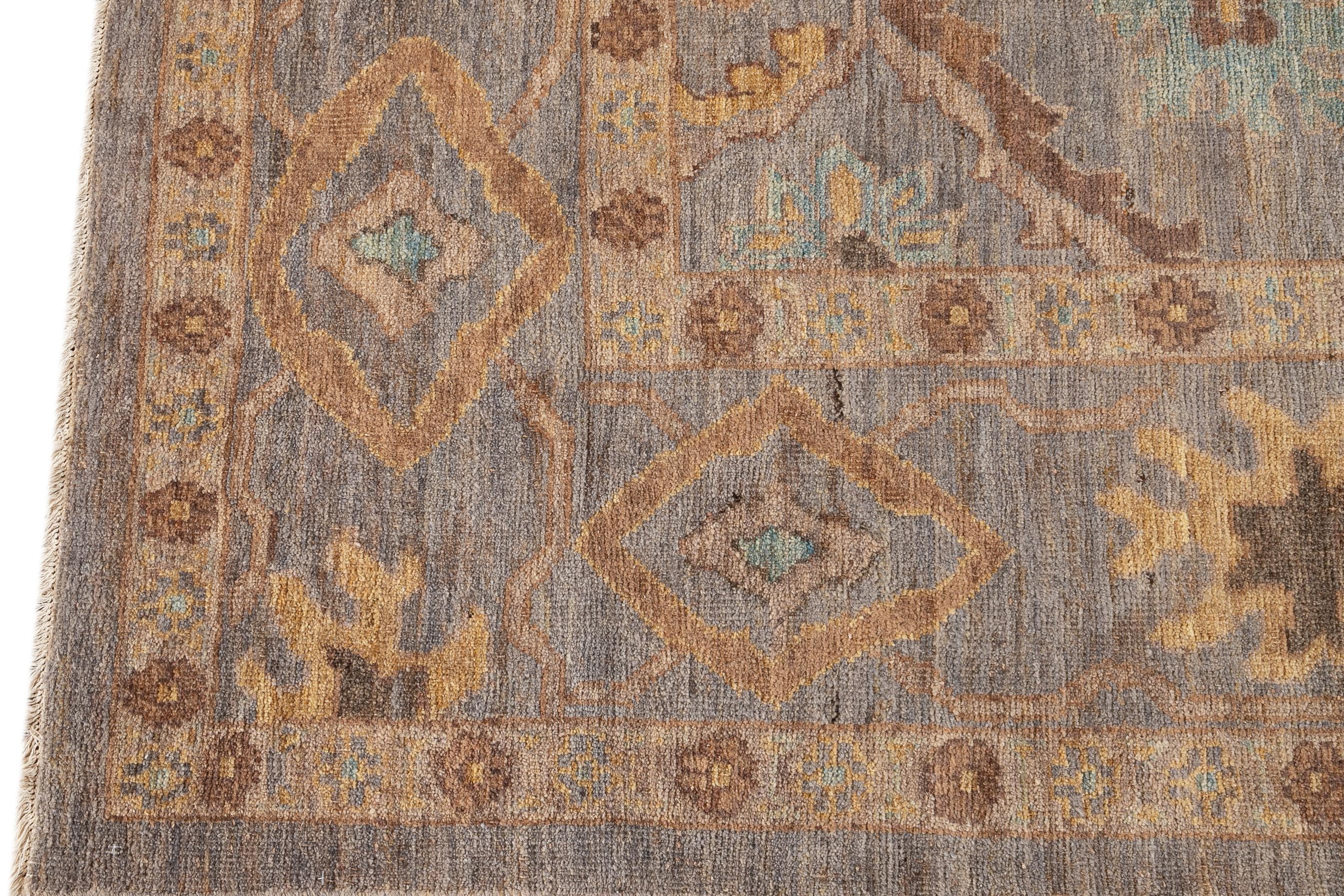 Wool 21st Century Modern Persian Square Sultanabad Rug For Sale