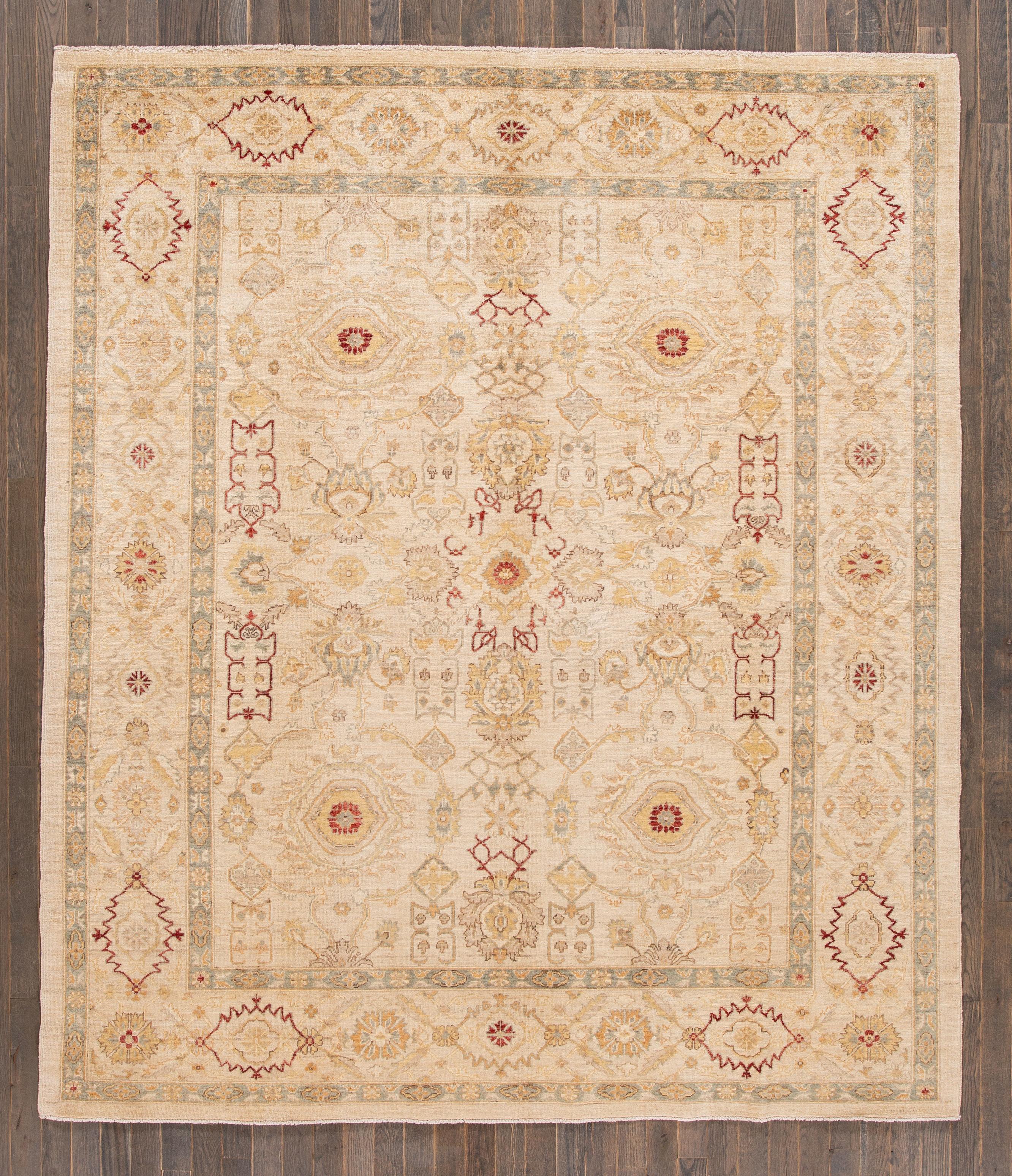 Siglo XXI Alfombra moderna de lana Peshawar beige con motivos florales en venta 8