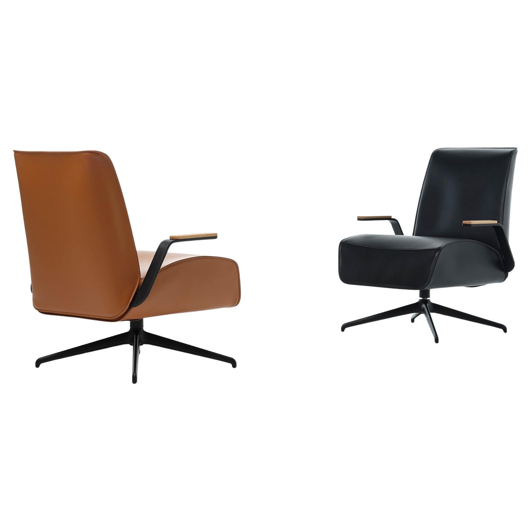 21st Century Modern Rotating Armchair In Thick Hide Leather (Stahl) im Angebot