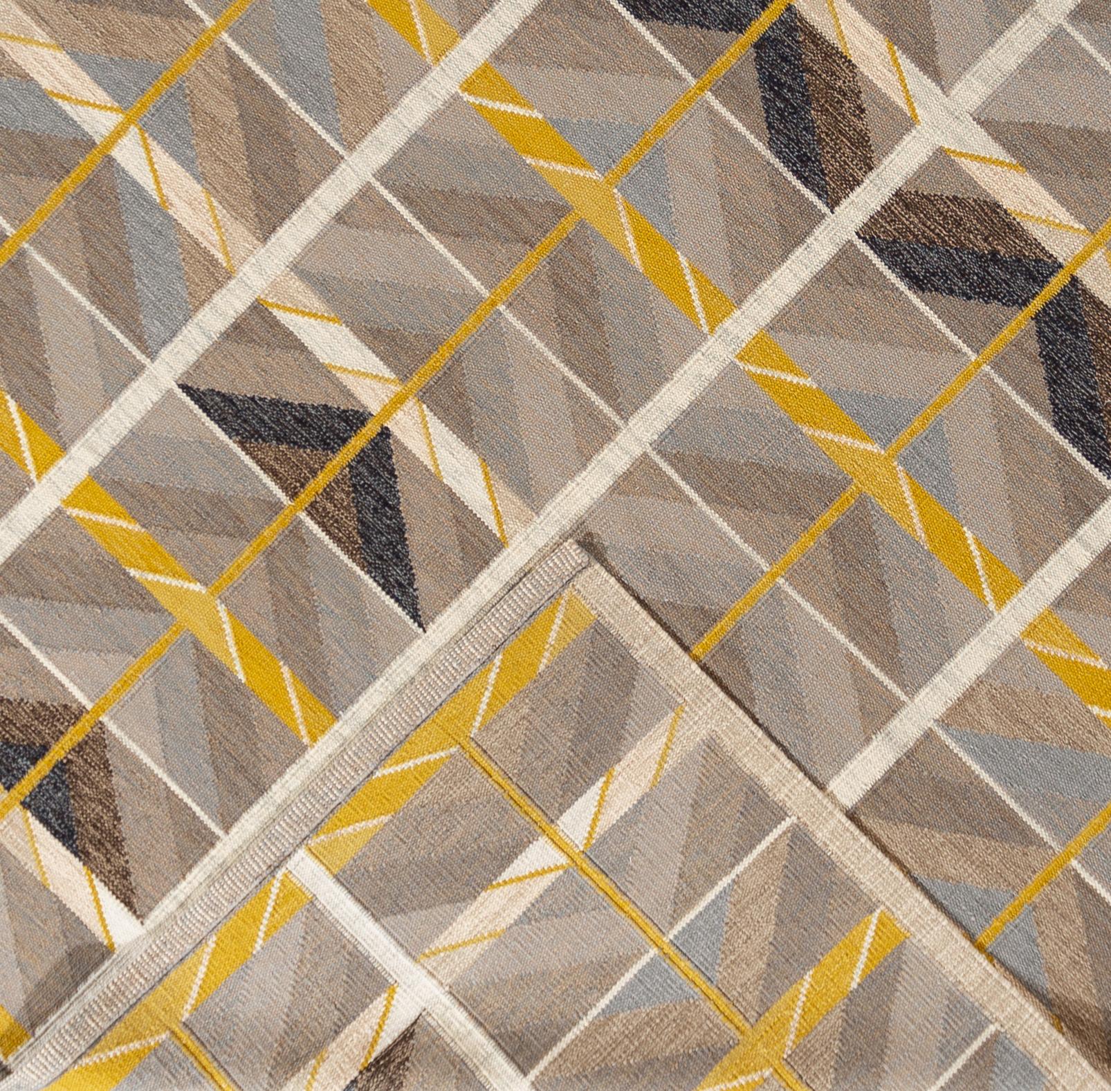Flachgewebter Teppich im modernen skandinavischen Stil des 21. Jahrhunderts (Skandinavische Moderne) im Angebot