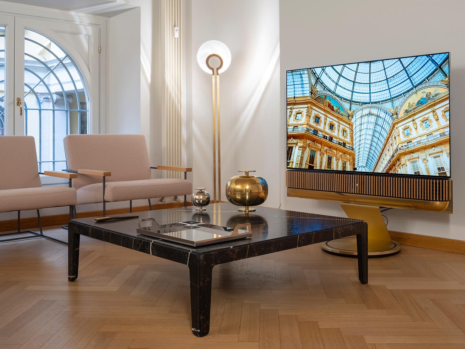 21st Century Modern Sculptural Coffe Table In Solid New Saint Laurent Marble In New Condition For Sale In Milan, IT