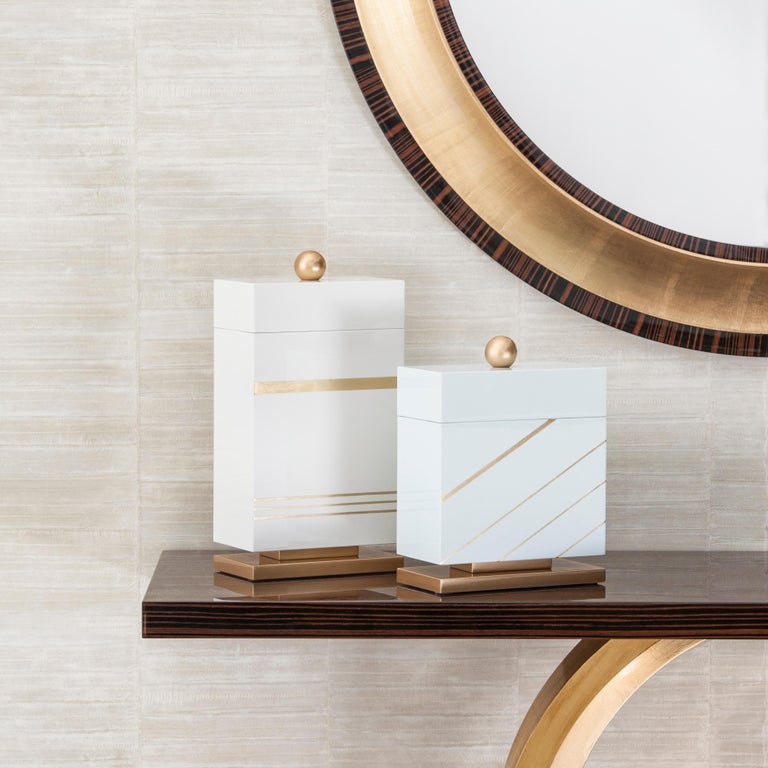 21st Century Contemporary Modern Set of 2 Wooden Boxes with Lid Lanzarote Handcrafted in Portugal - Europe by Greenapple. 

Lanzarote box set includes two wooden boxes, perfect to be displayed together and enrich your room decor.

The white and