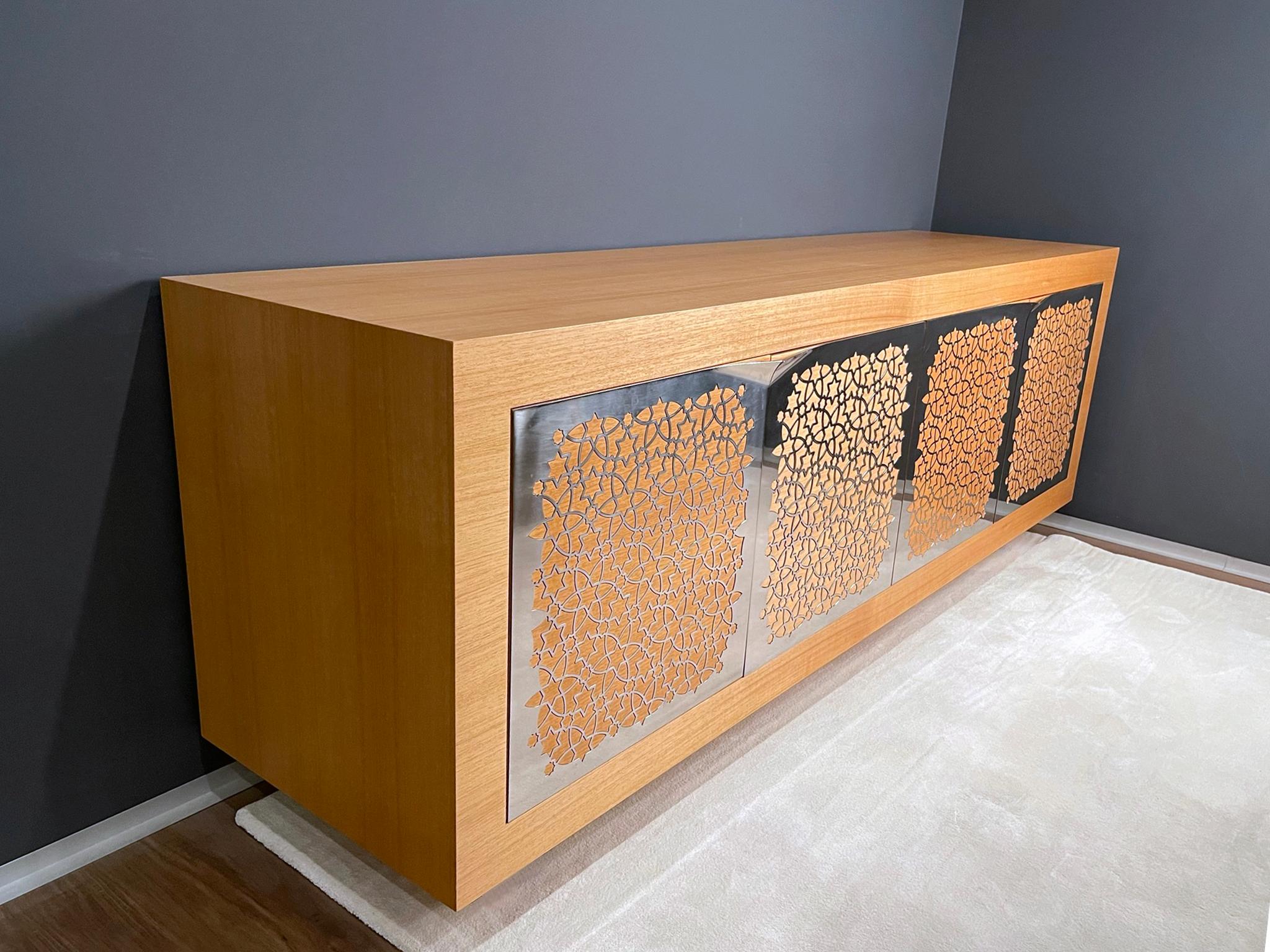 Modern Suspended Credenza Sideboard in Oak Wood and Polished Stainless Steel In Excellent Condition For Sale In Vila Nova Famalicão, PT
