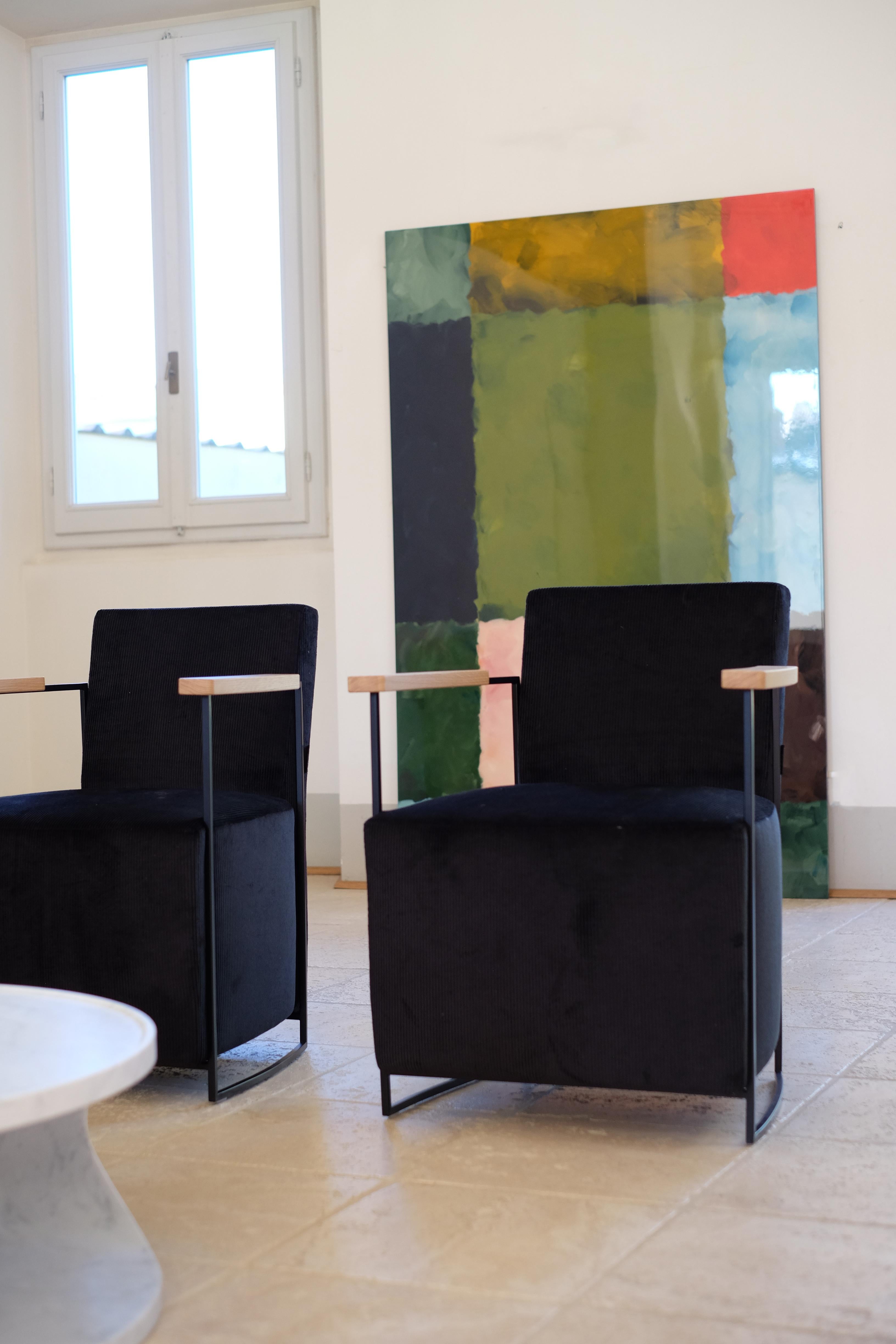 Sillón moderno del siglo XXI de pana de algodón con reposabrazos de roble macizo Acero en venta