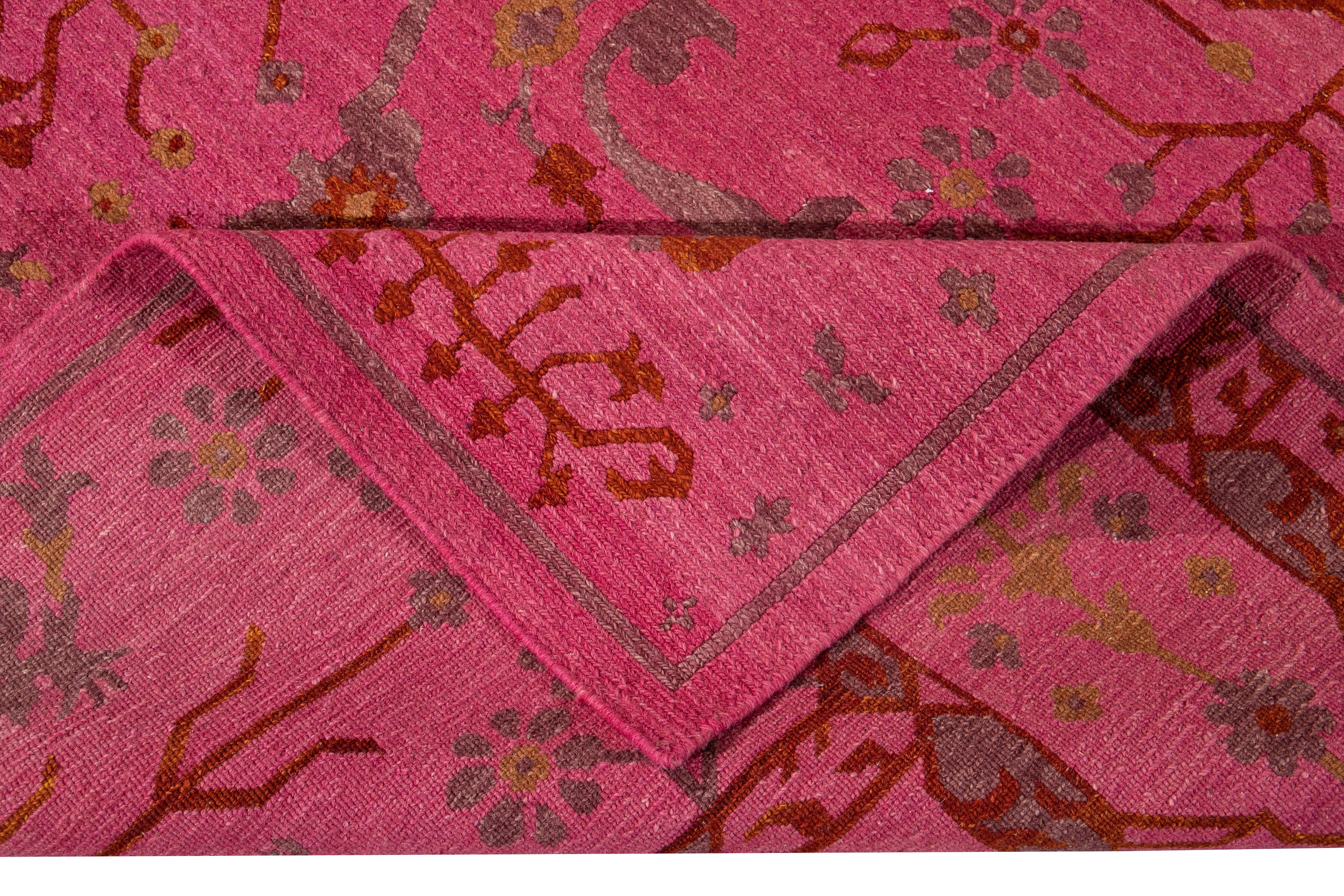 Moderner Wollteppich im Soumak-Stil des 21. Jahrhunderts (Indisch) im Angebot