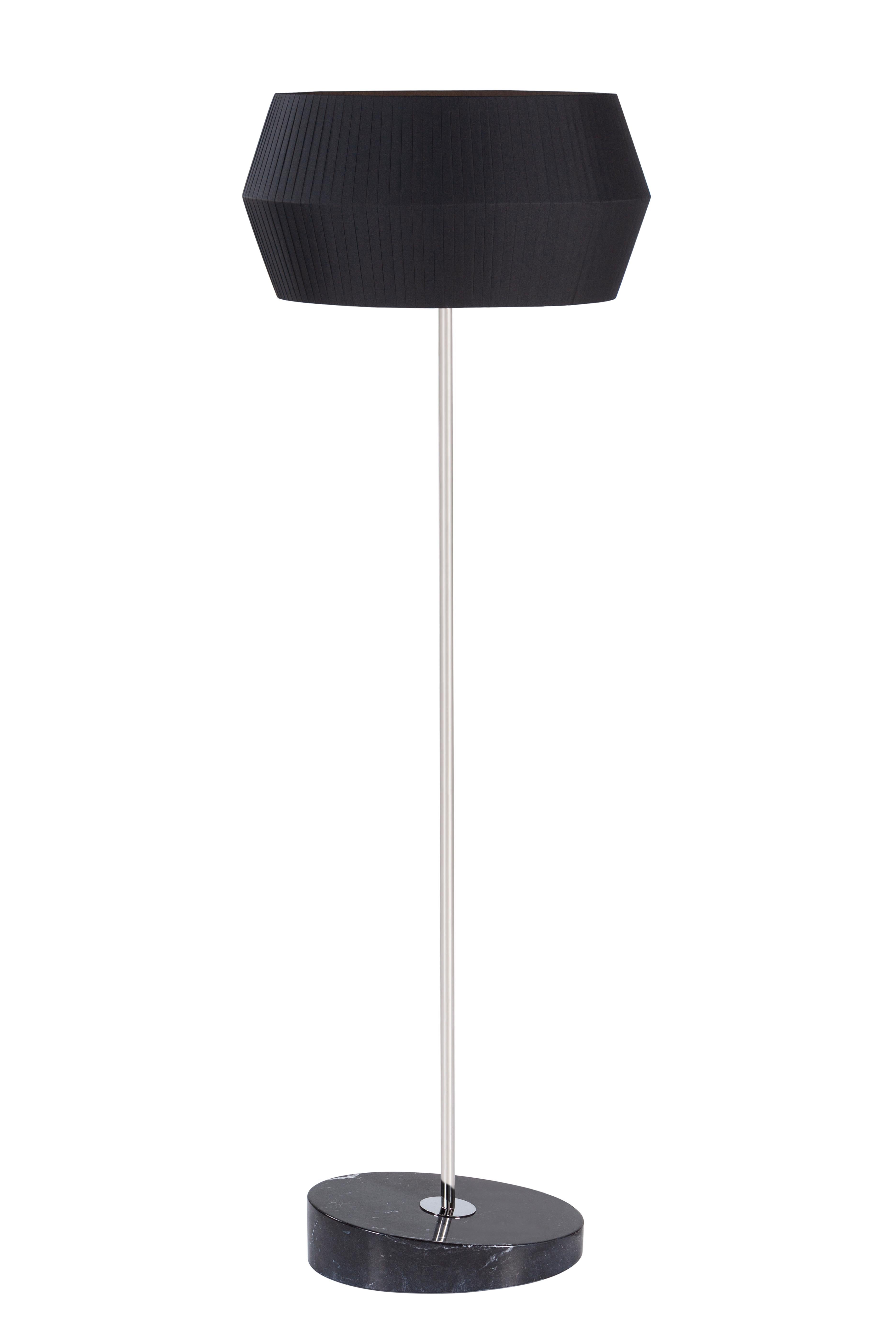Moderne Sublime Stehlampe, weißer Seidenmarmor, handgefertigt in Portugal von Greenapple im Angebot 5