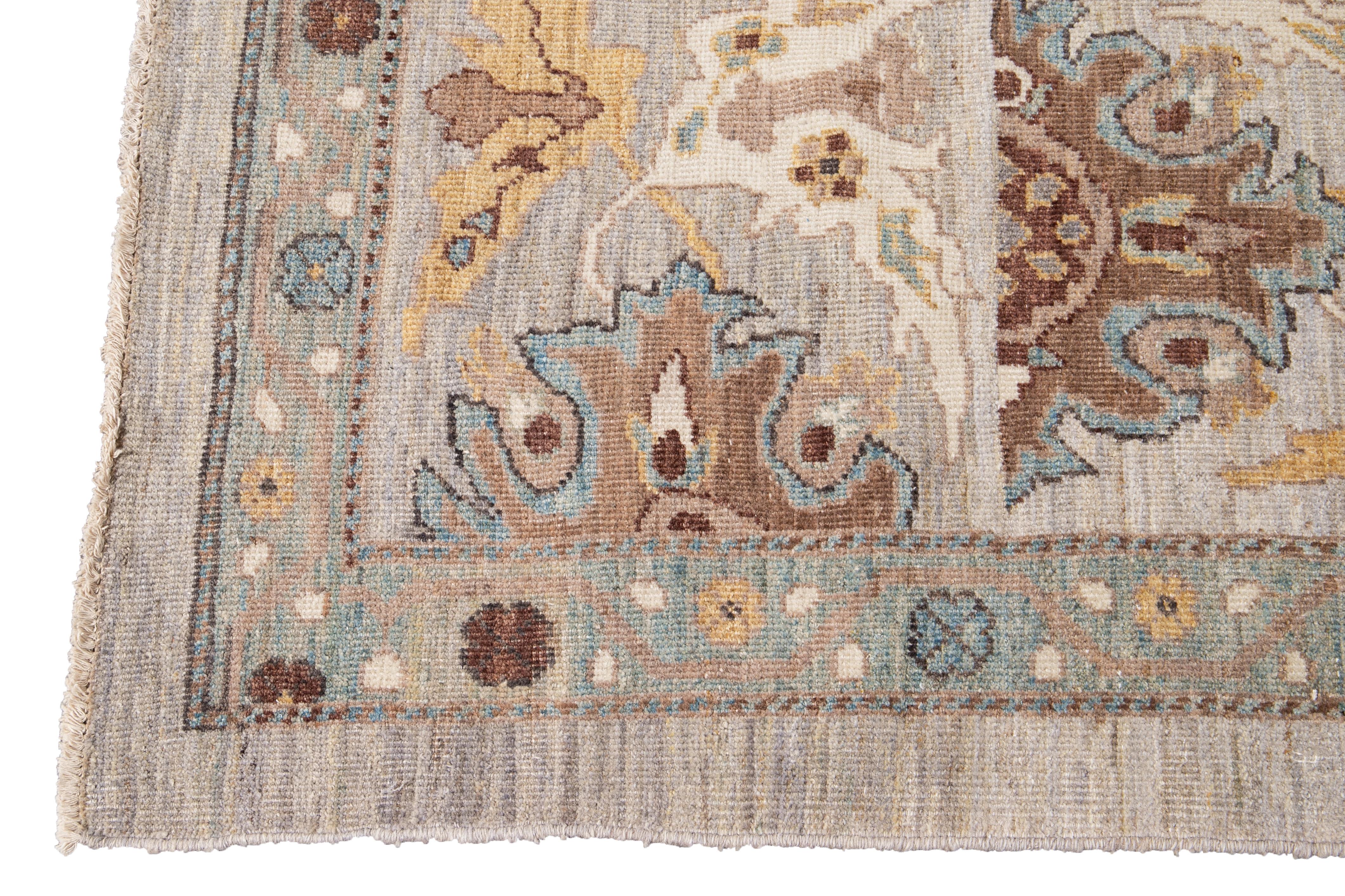 21st Century Modern Sultanabad Oversize Wool Rug For Sale 1
