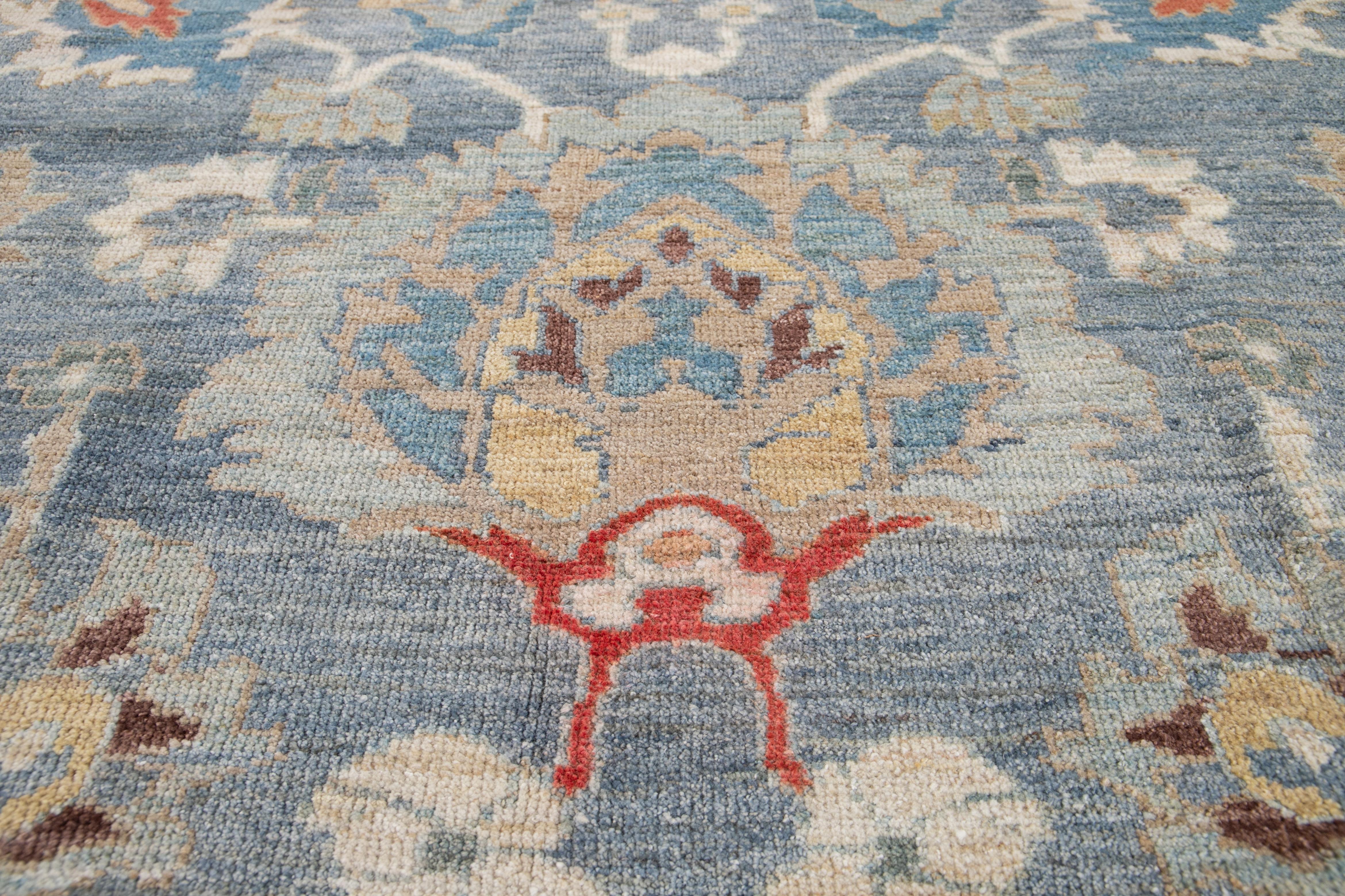 21st Century Modern Sultanabad Oversize Wool Rug In New Condition For Sale In Norwalk, CT