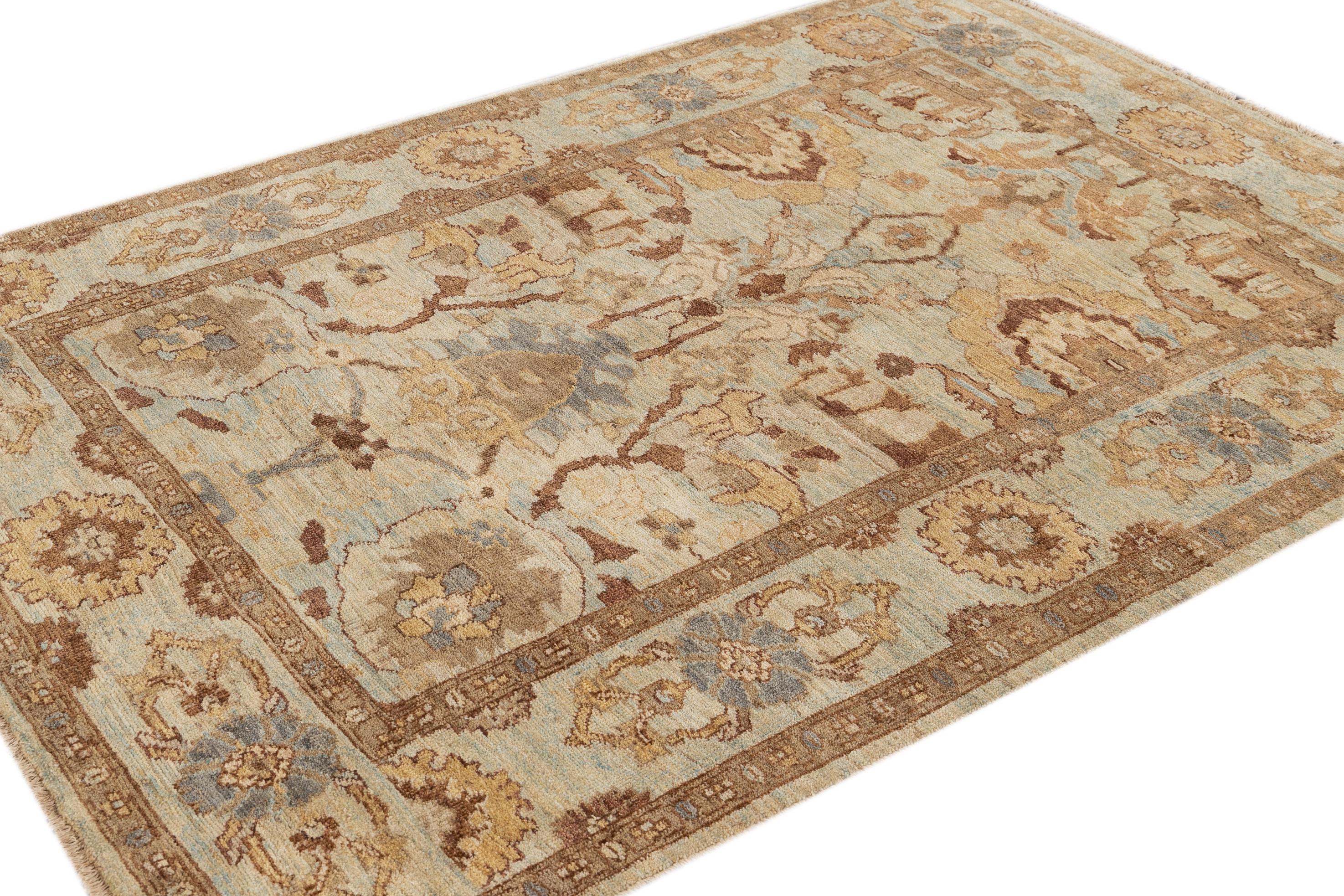 Hand-Knotted 21st Century Modern Sultanabad Rug For Sale