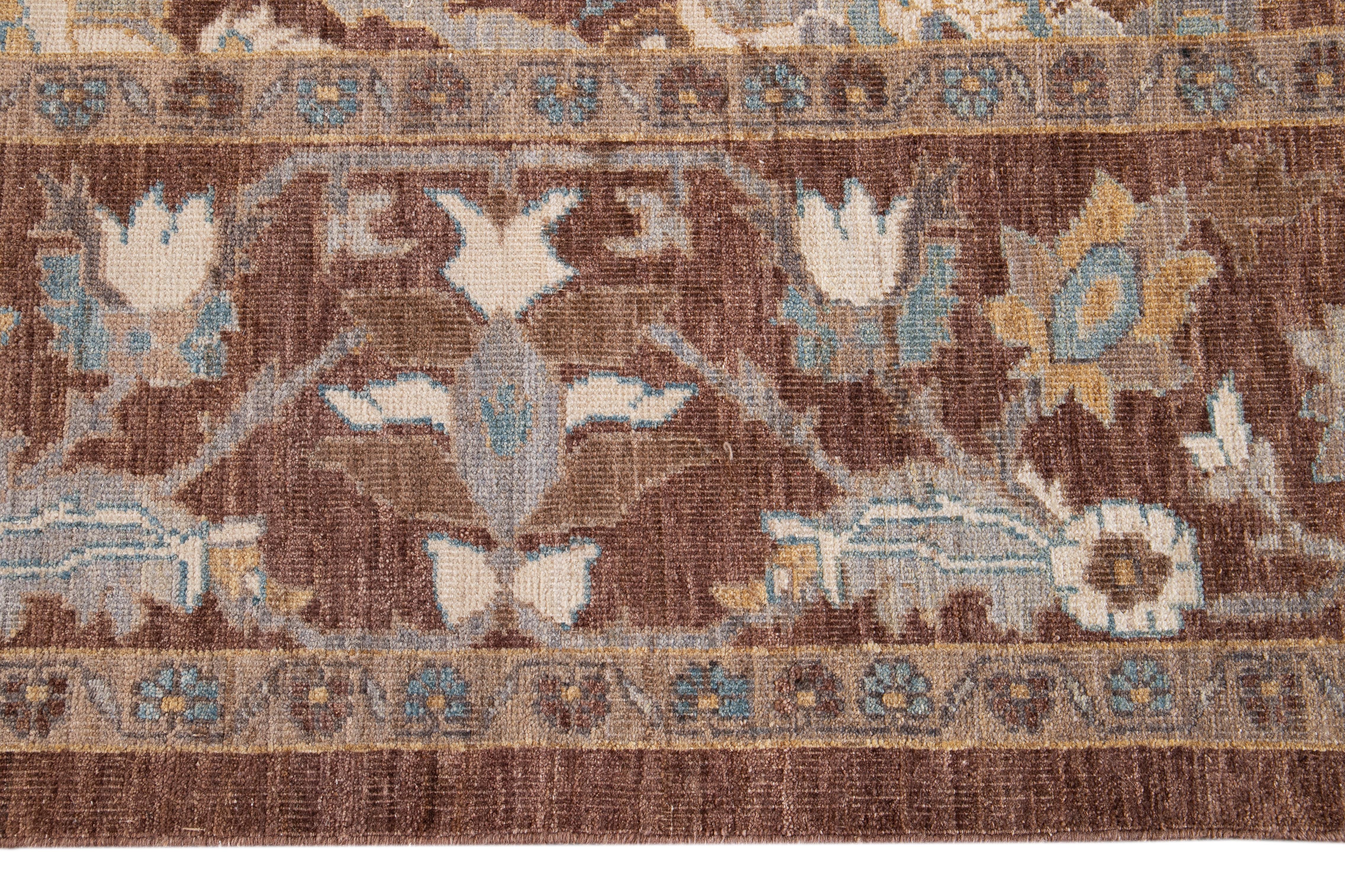 21st Century Modern Sultanabad Rug In New Condition For Sale In Norwalk, CT