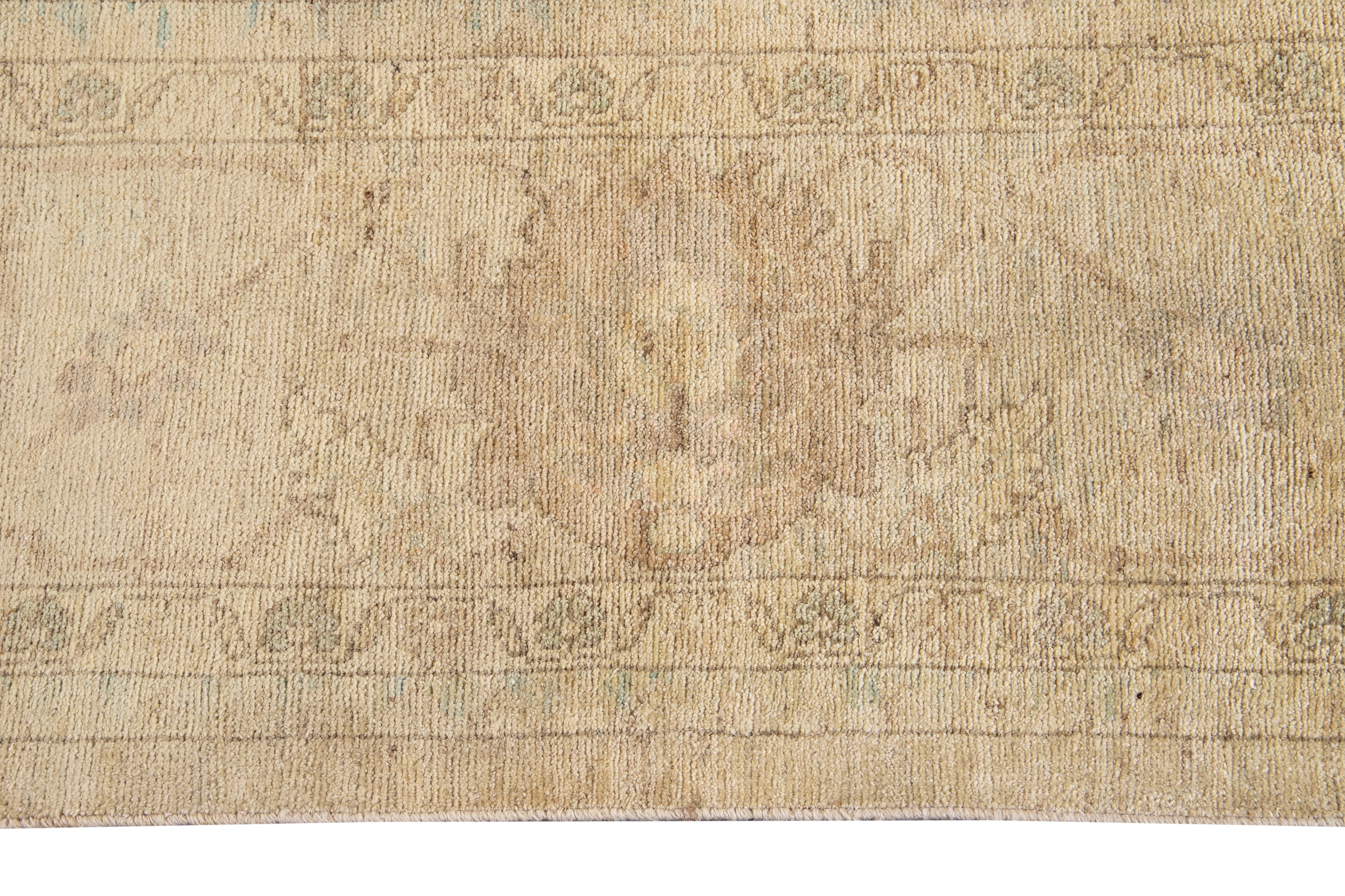 Wool 21st Century Modern Sultanabad Rug For Sale