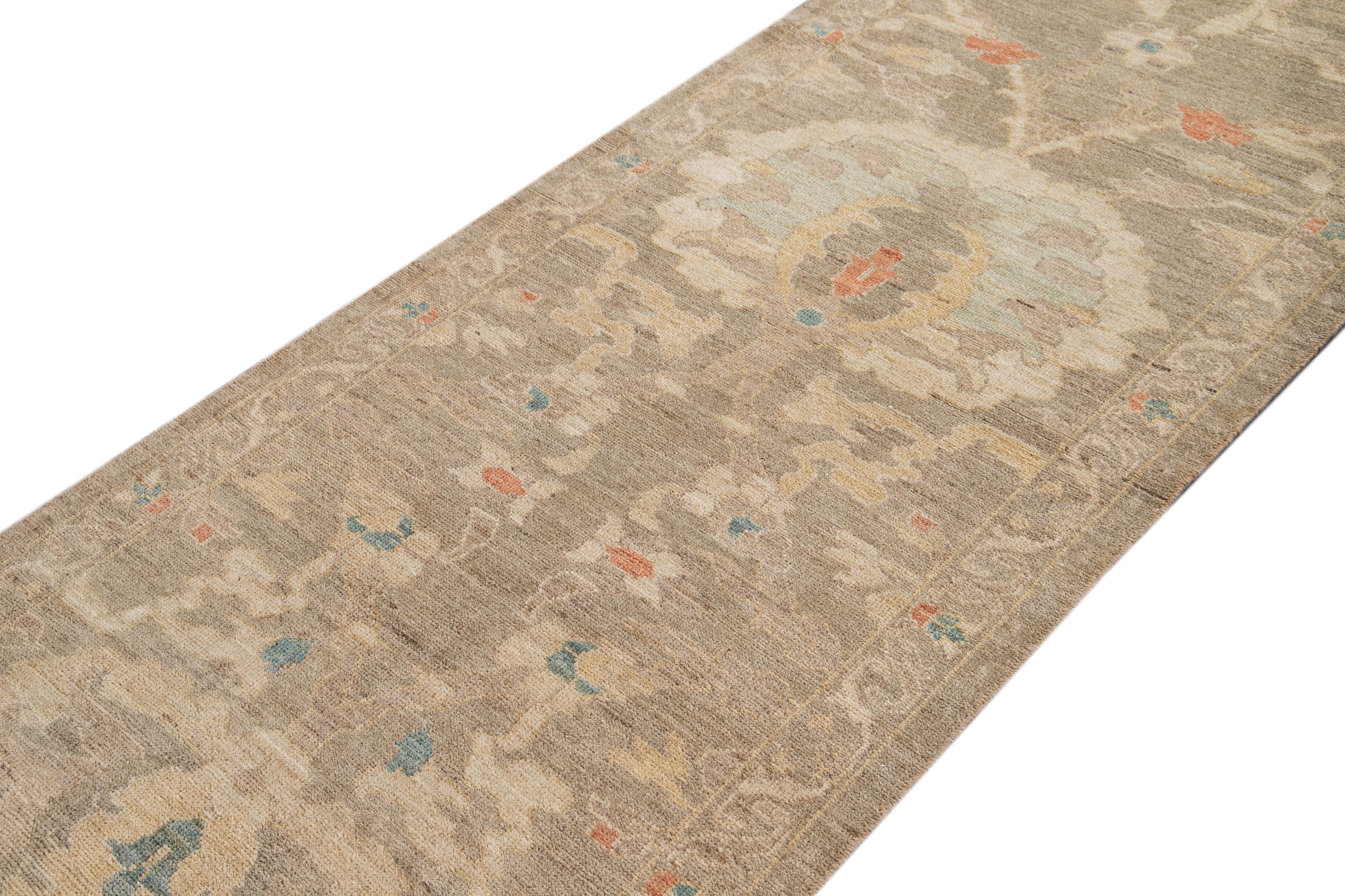 Contemporary 21st Century Modern Sultanabad Runner Rug For Sale