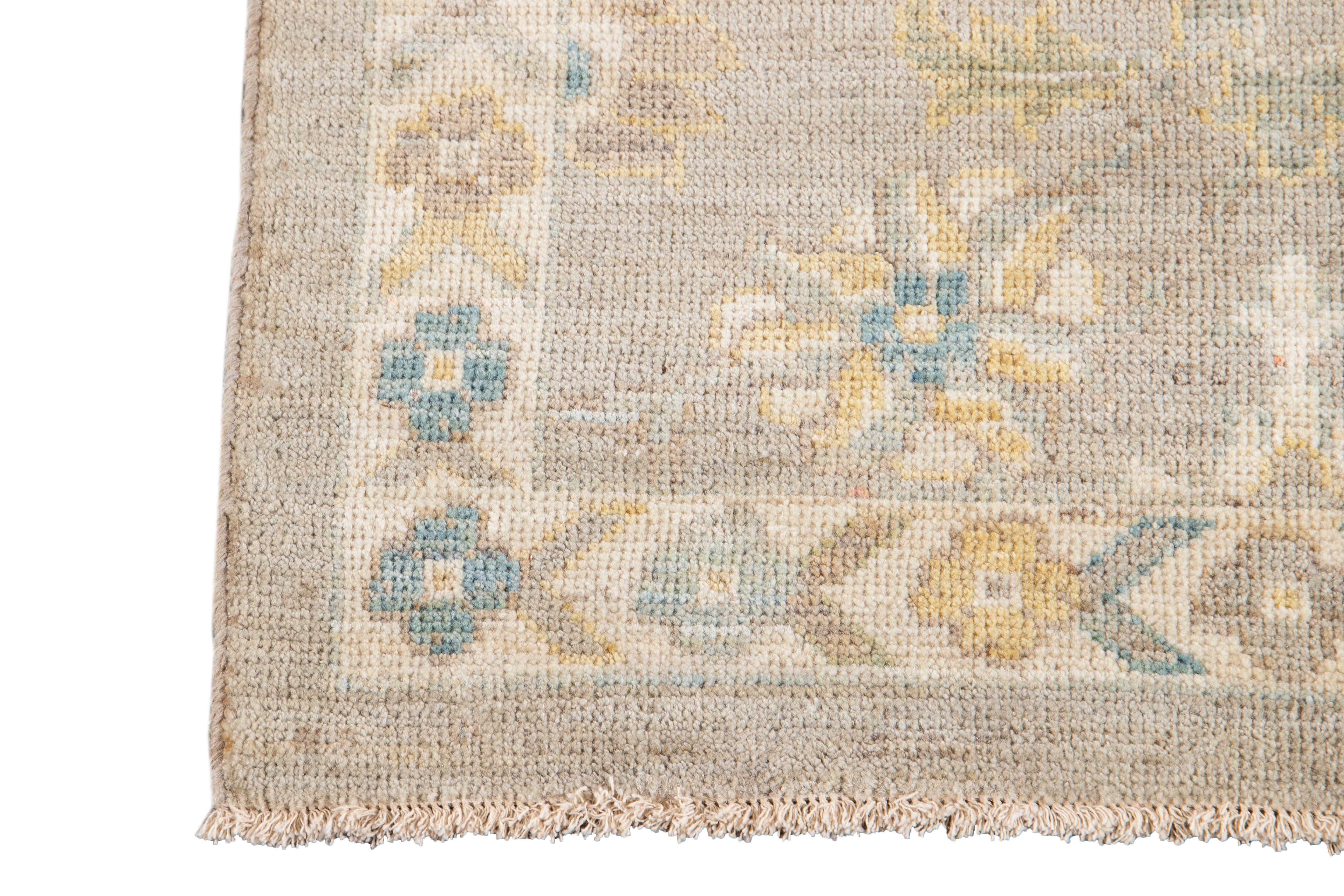 Gray Contemporary Sultanabad Wool Runner with Allover Floral Motif For Sale 1