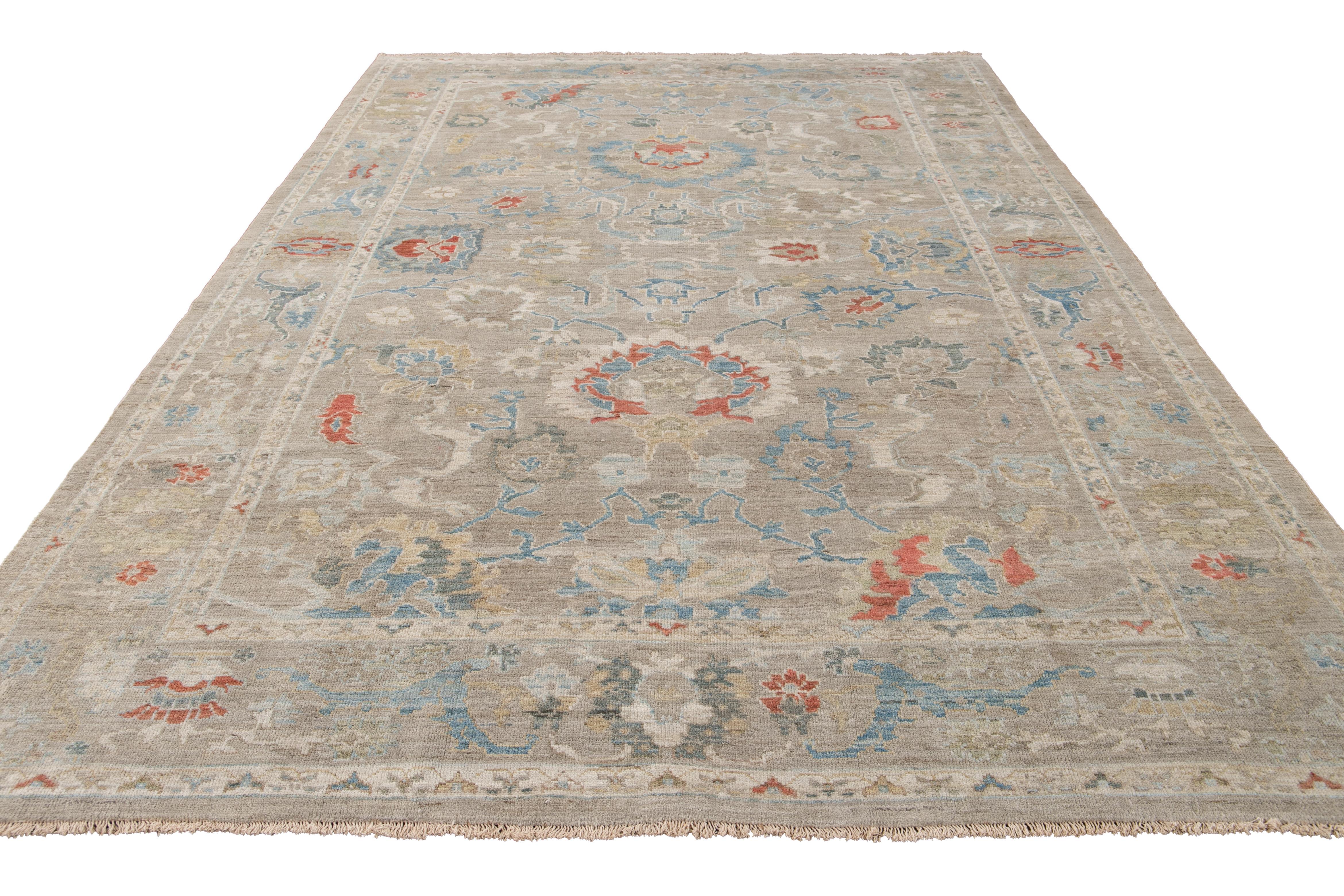 21st Century Modern Sultanabad Wool Rug For Sale 10