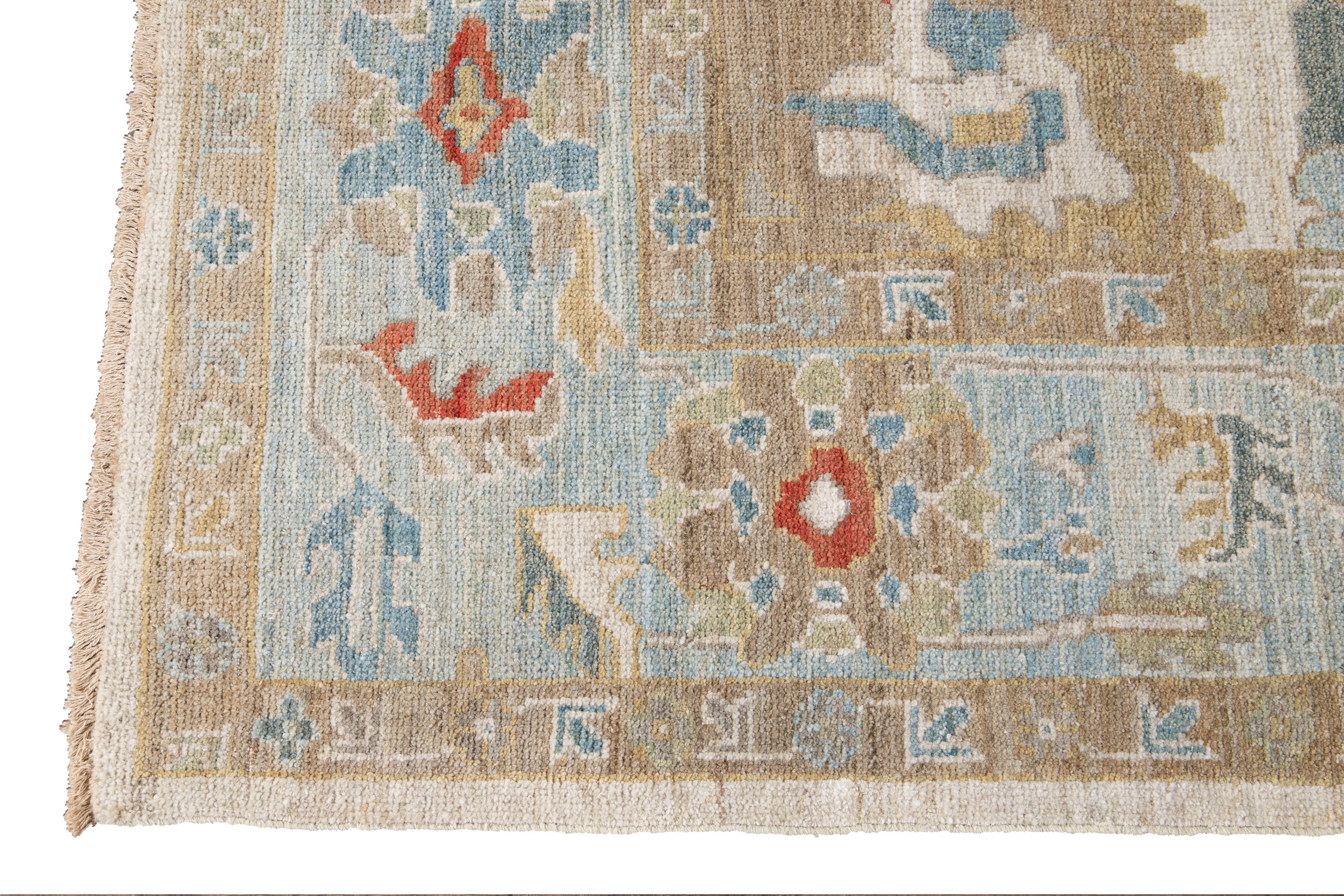 Hand-Knotted 21st Century Modern Sultanabad Wool Rug For Sale