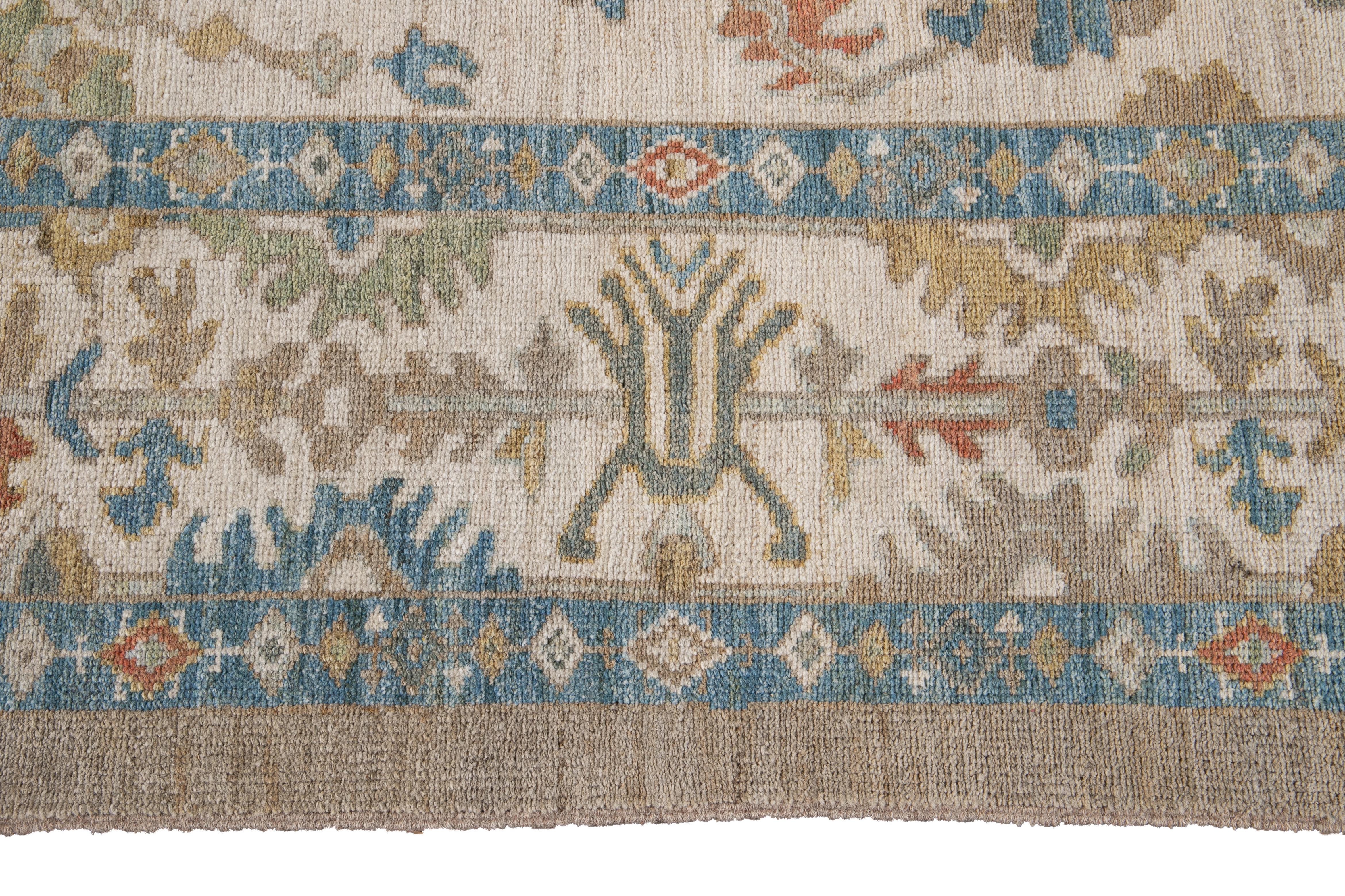 21st Century Modern Sultanabad Wool Rug In New Condition For Sale In Norwalk, CT