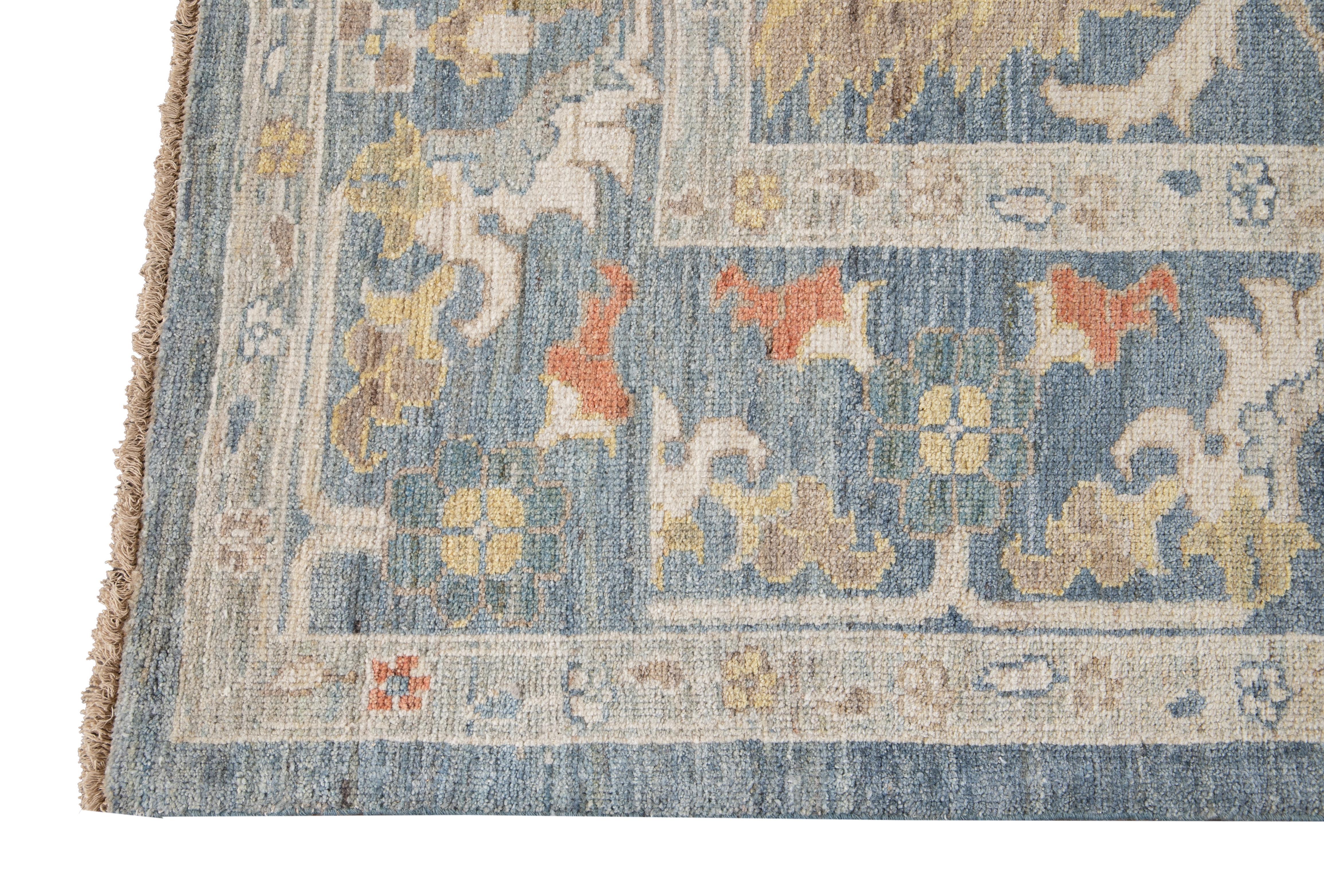 21st Century Modern Sultanabad Wool Rug In New Condition For Sale In Norwalk, CT