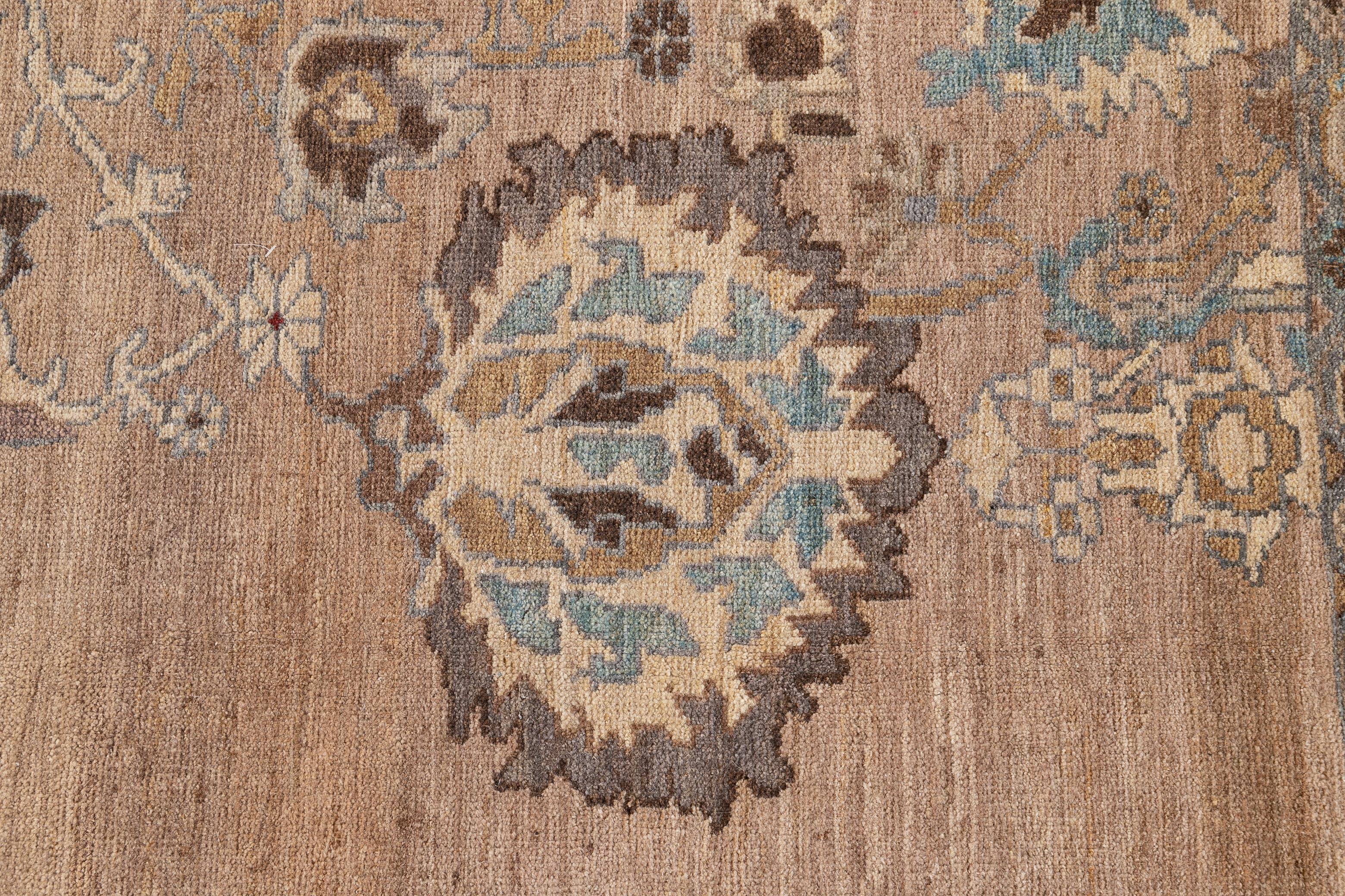 21st Century Modern Sultanabad Wool Rug  For Sale 3