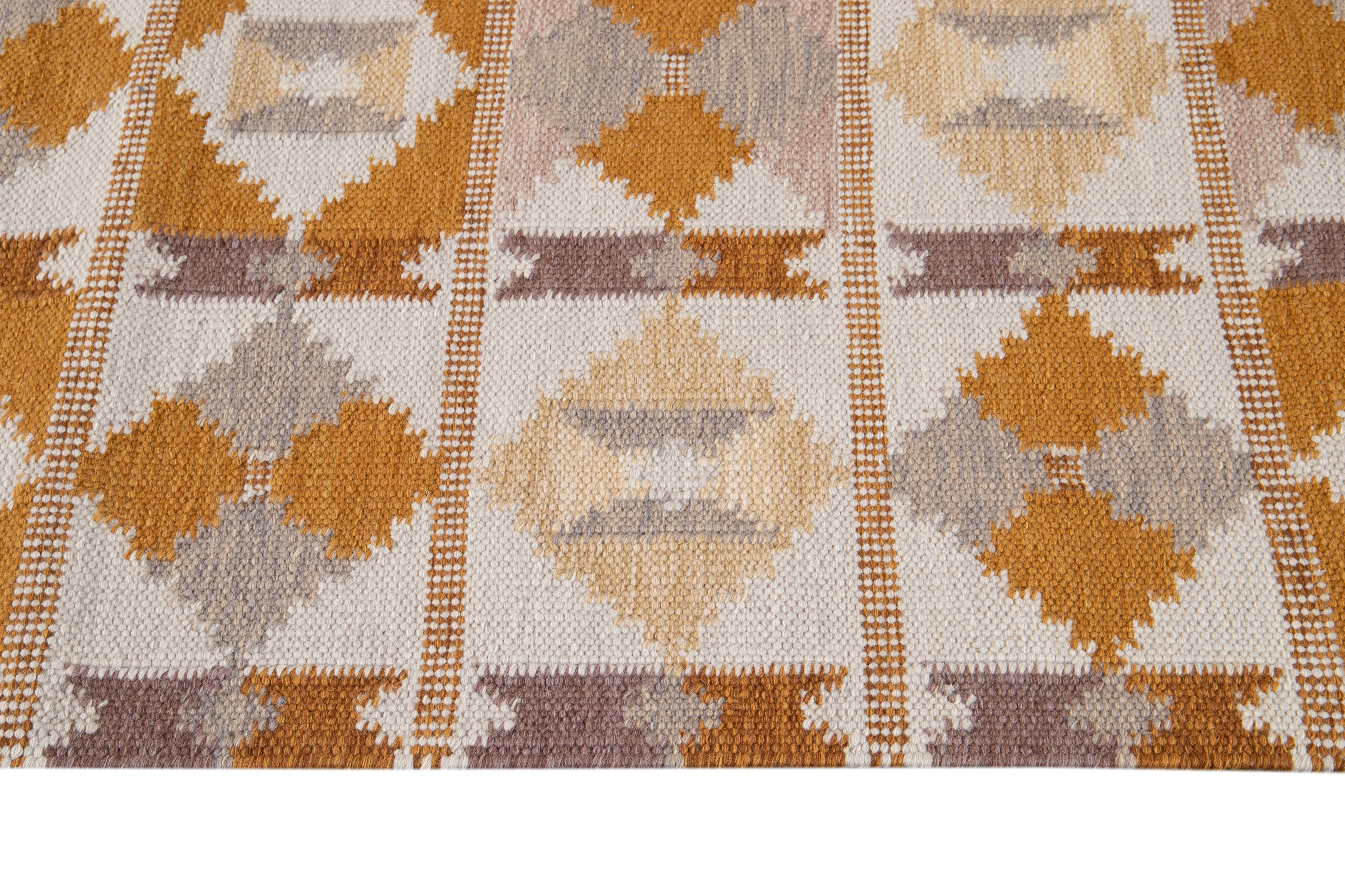 21st Century Modern Swedish Style Wool Runner Rug (Handgeknüpft) im Angebot