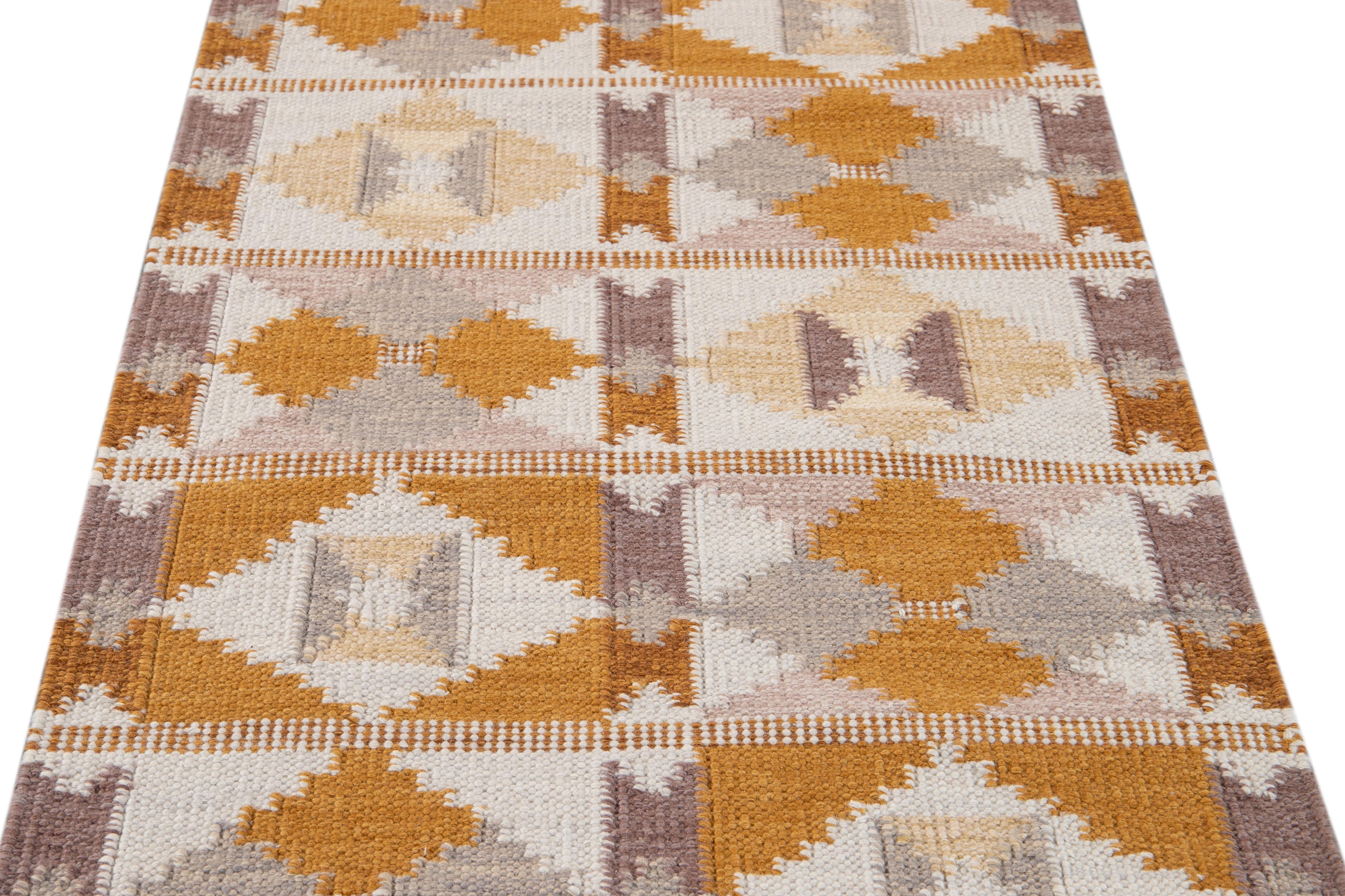 21st Century Modern Swedish Style Wool Runner Rug (21. Jahrhundert und zeitgenössisch) im Angebot
