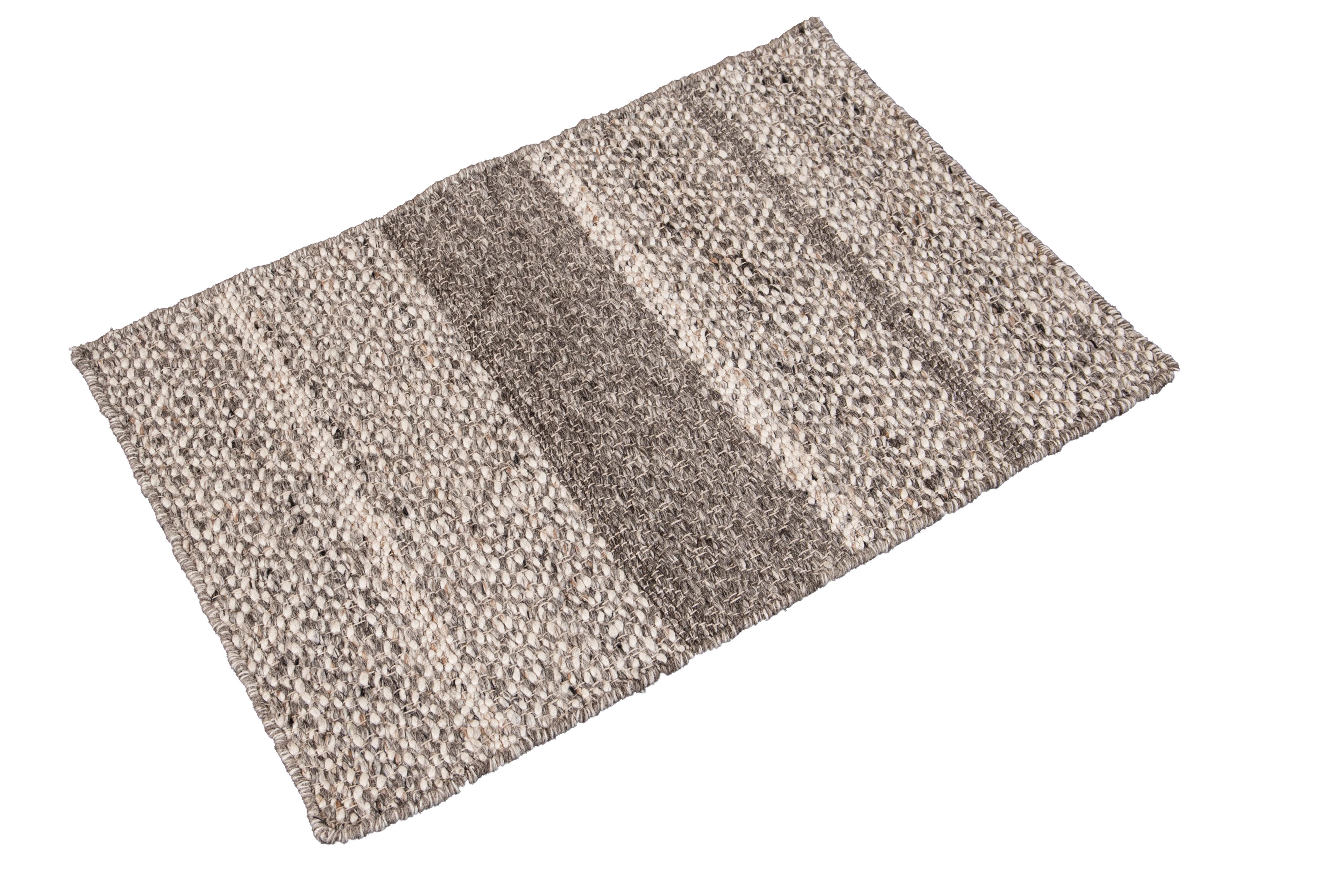 21st Century Modern Texture Wool Rug Customized For Sale 1