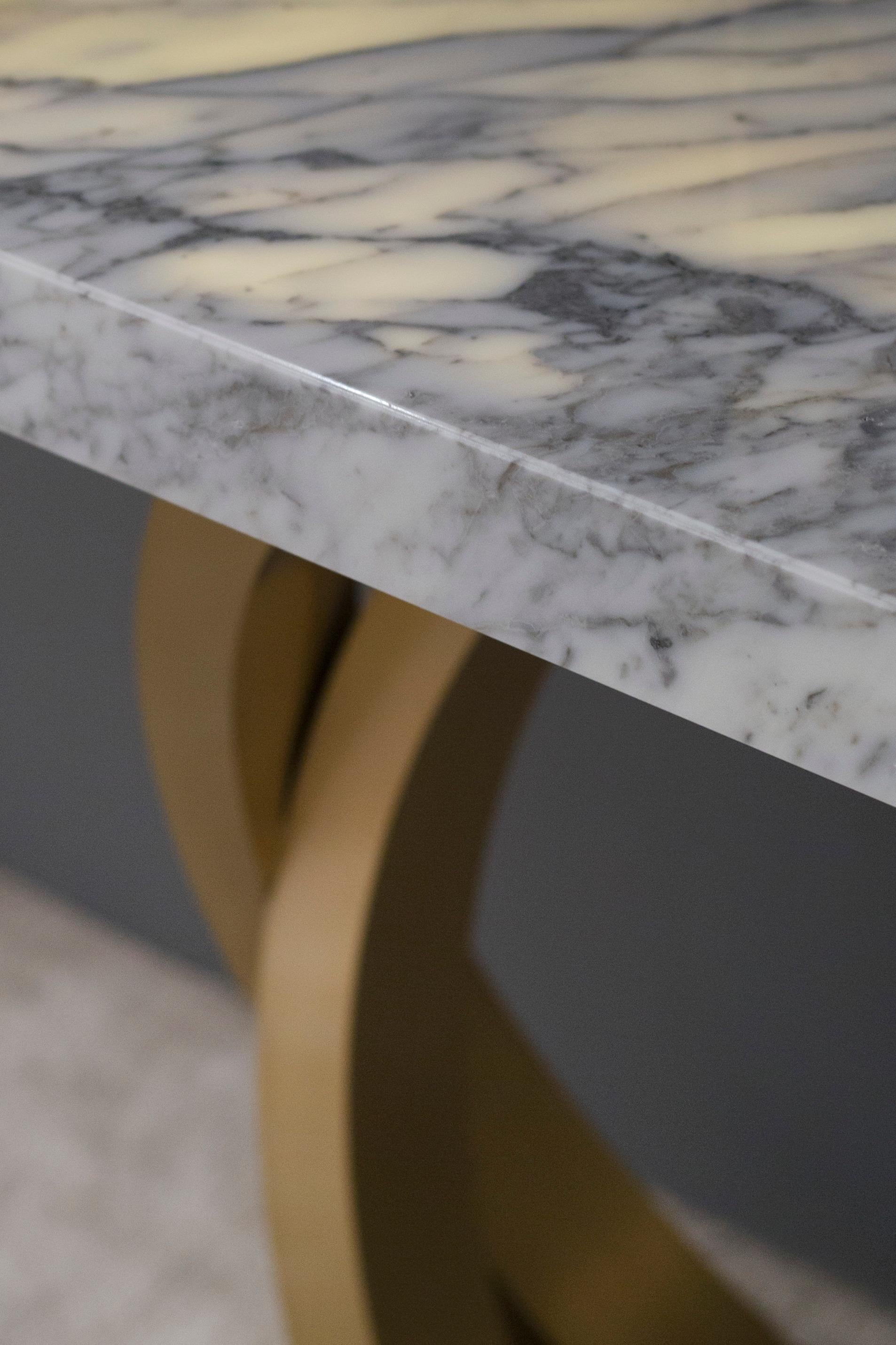 Acier inoxydable Table console Armilar Art Déco en marbre de Carrare et laiton faite à la main Portugal Greenapple en vente