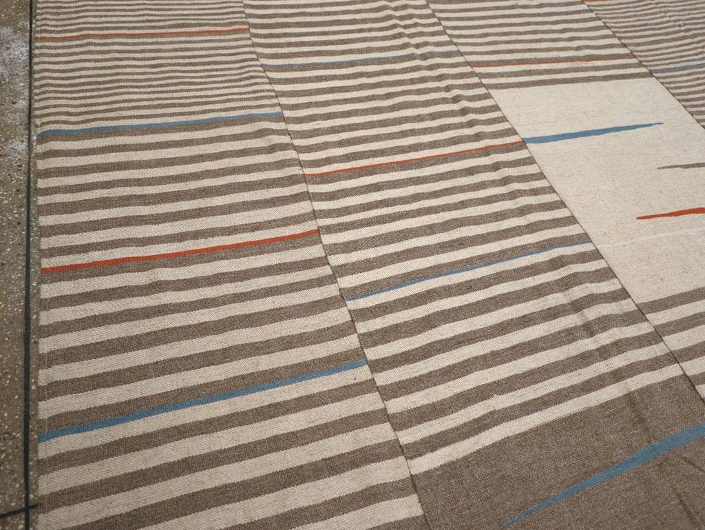 Großer türkischer Flachgewebe-Teppich in Zimmergröße, Moderne des 21. Jahrhunderts (Kelim) im Angebot