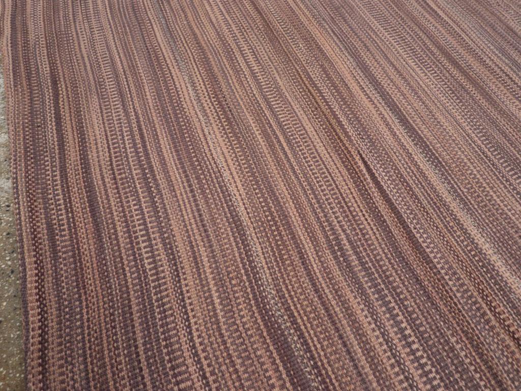 21st Century Modern Turkish Flatweave Room Size Carpet (Kelim) im Angebot
