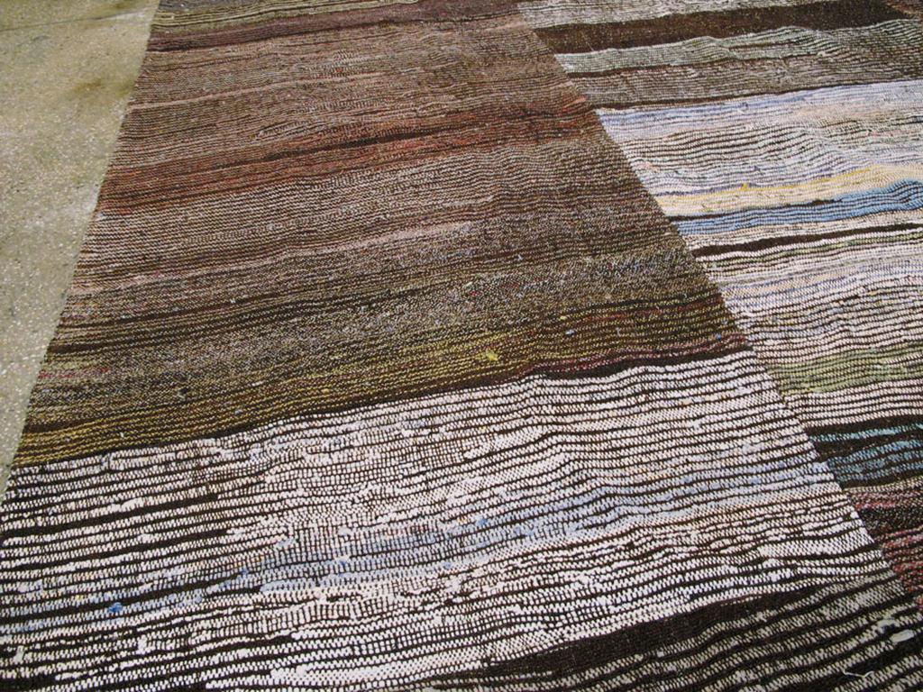 21st Century Modern Turkish Flatweave Room Size Carpet (Kelim) im Angebot