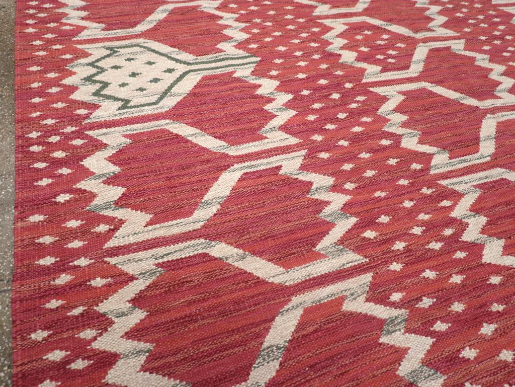21st Century Modern Turkish Flatweave Room Size Carpet (Kelim) im Angebot