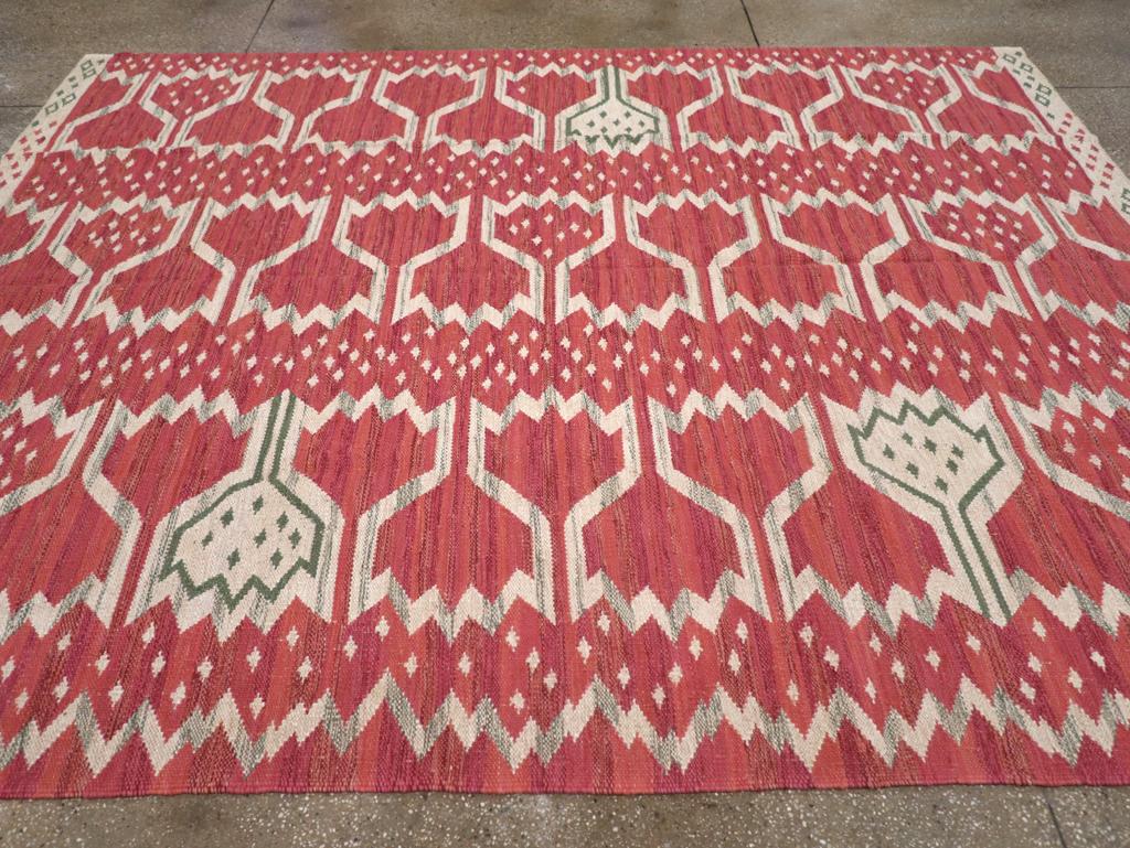 Turco 21st Century Modern Turkish Flatweave Room Size Carpet in vendita