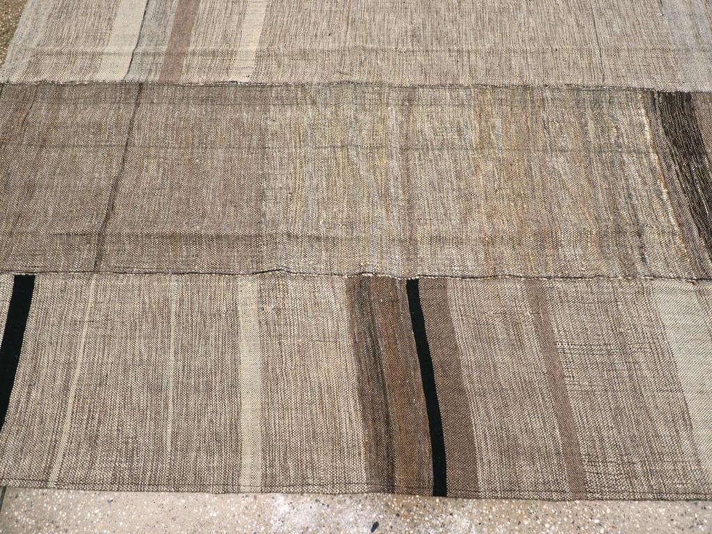 21st Century Modern Turkish Flatweave Room Size Carpet (Handgewebt) im Angebot